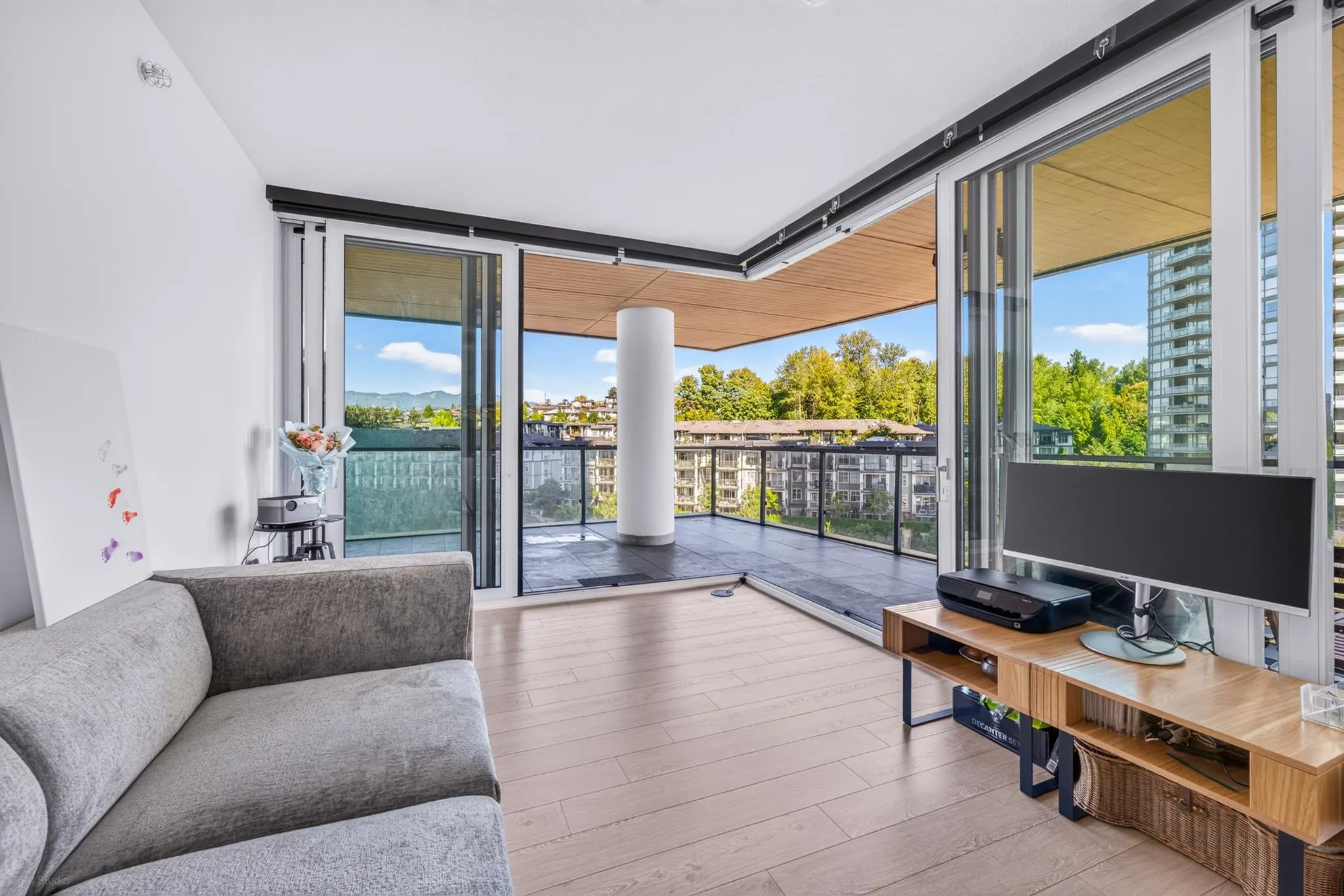 4880 Lougheed Highway #604