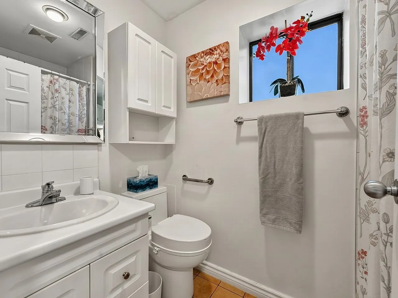 295 W 17th Avenue