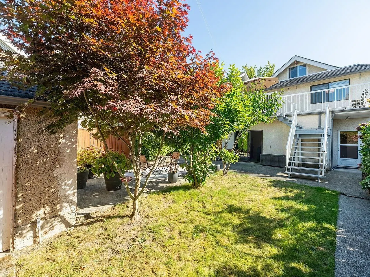 295 W 17th Avenue