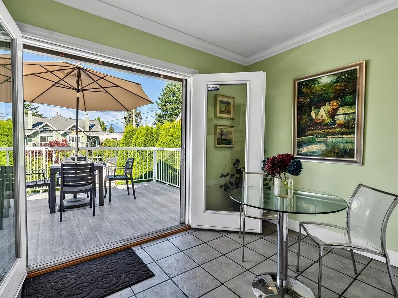 295 W 17th Avenue