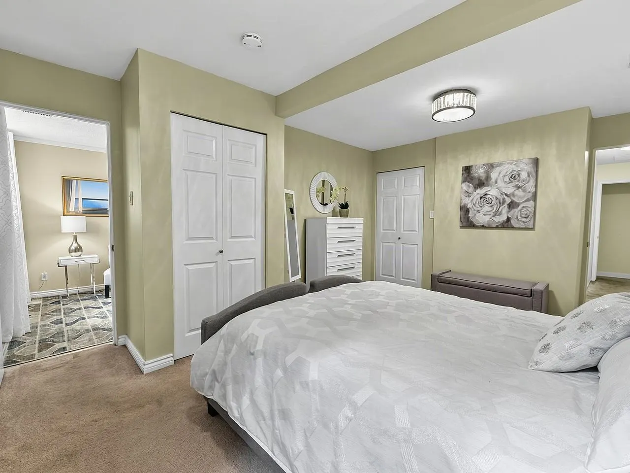 295 W 17th Avenue