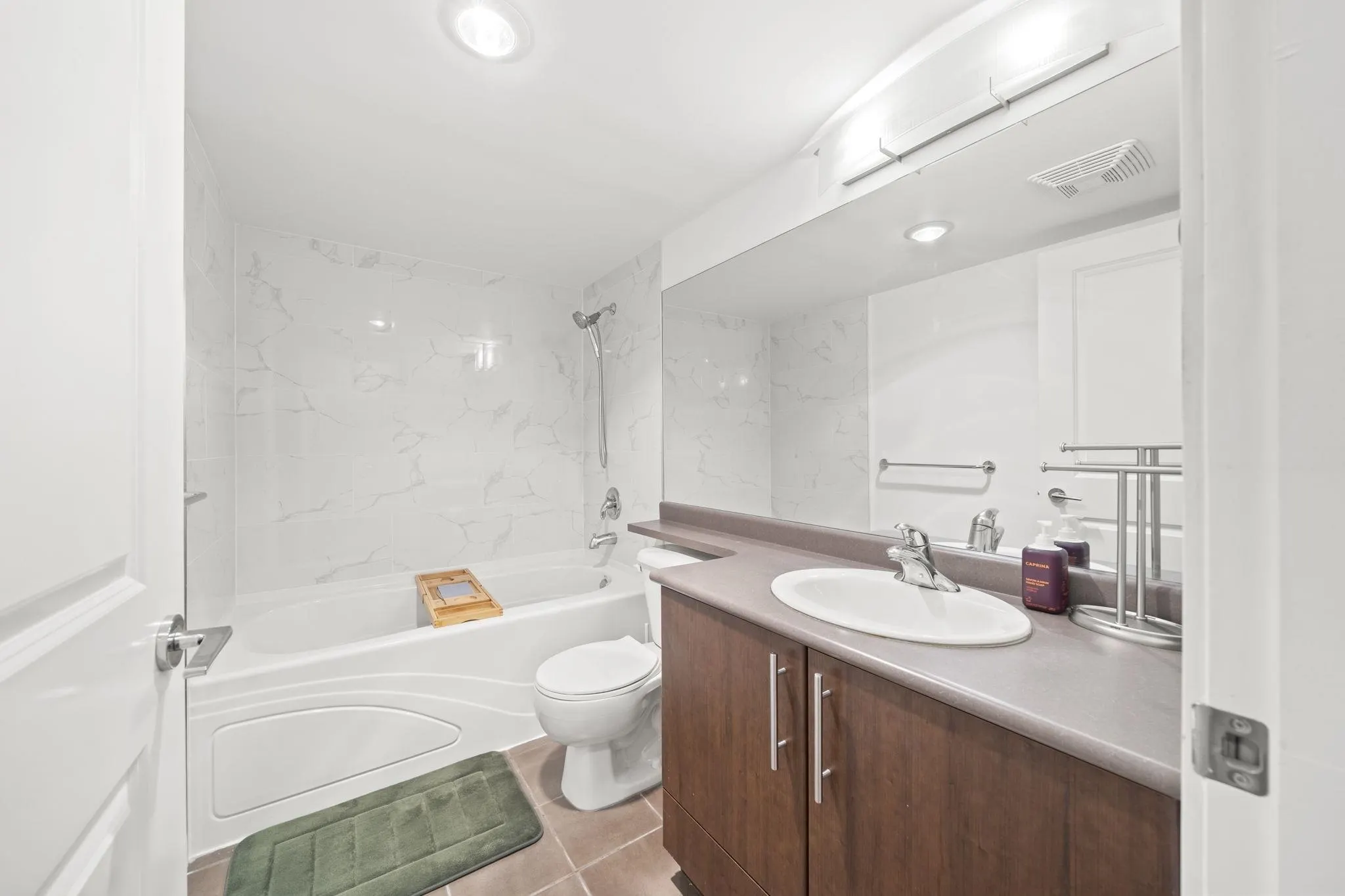 2088 Madison Avenue #1007