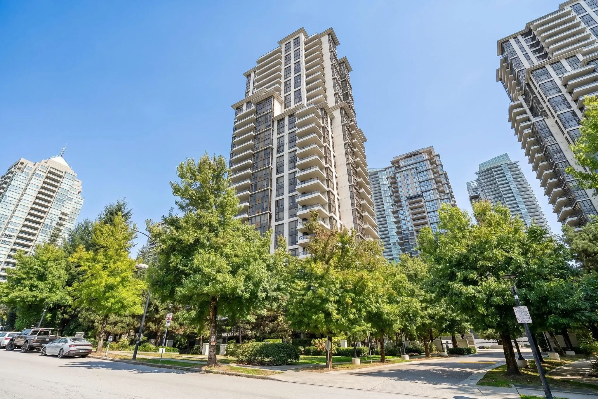 2088 Madison Avenue #1007