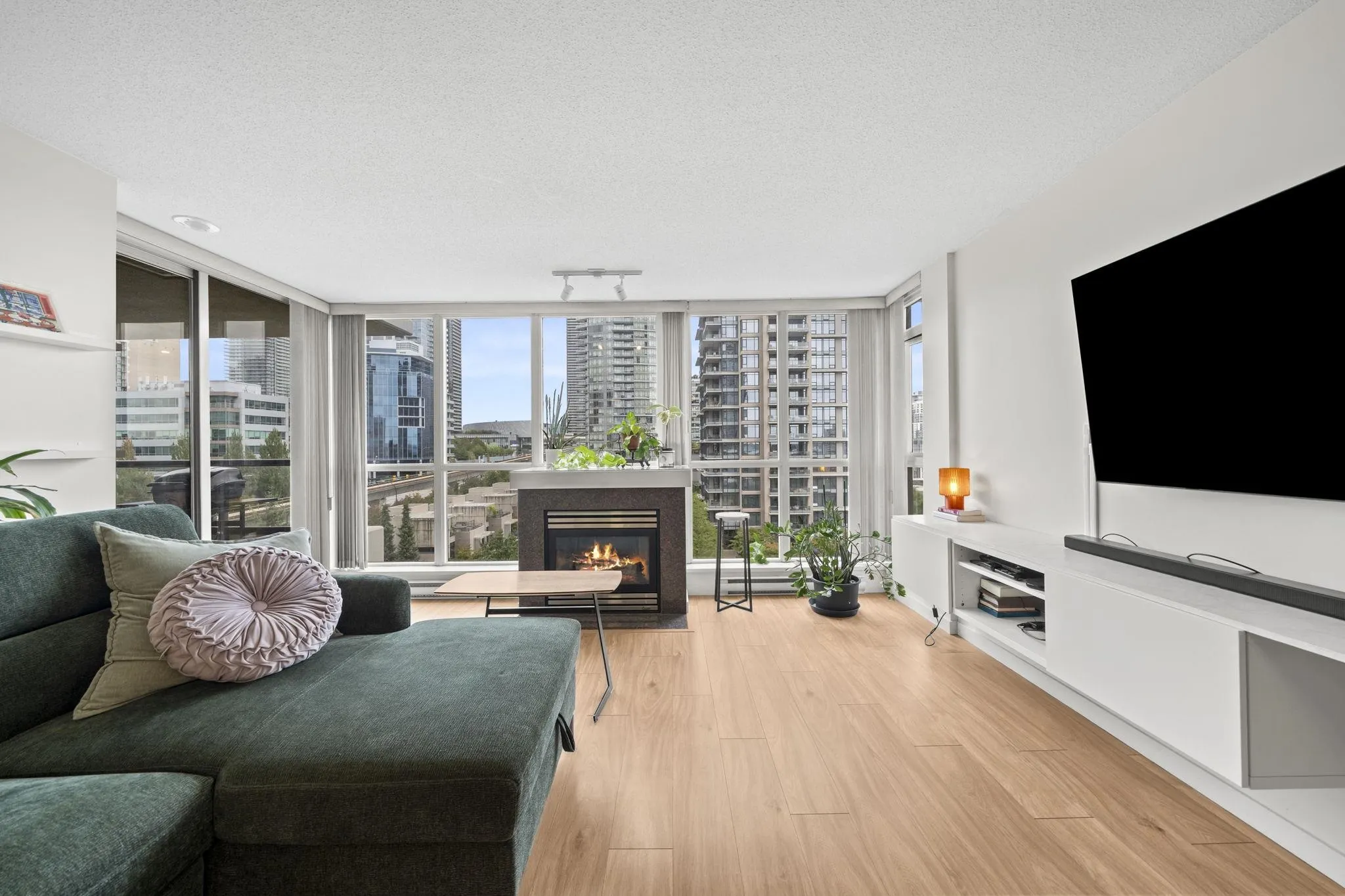 2088 Madison Avenue #1007