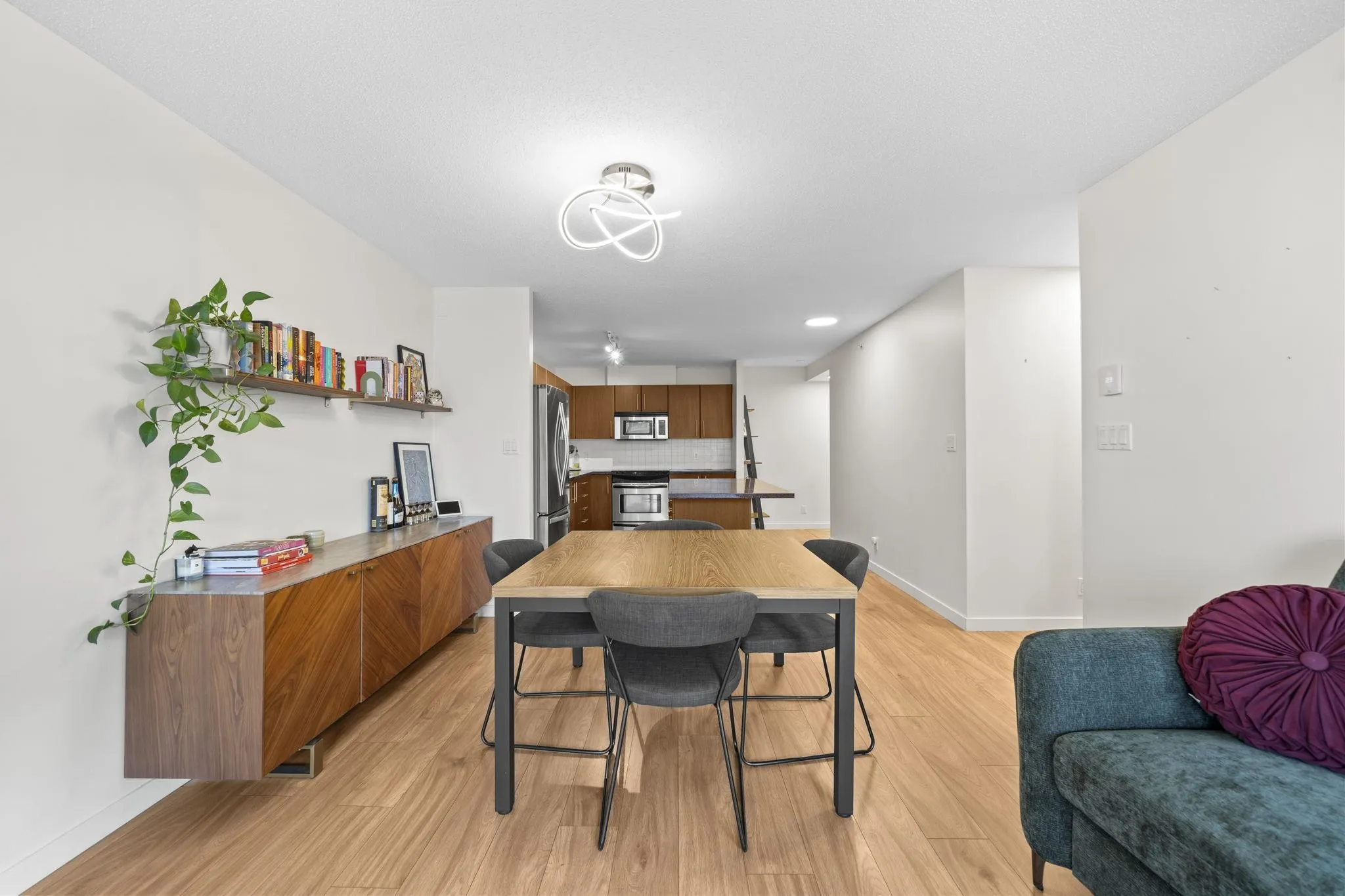 2088 Madison Avenue #1007