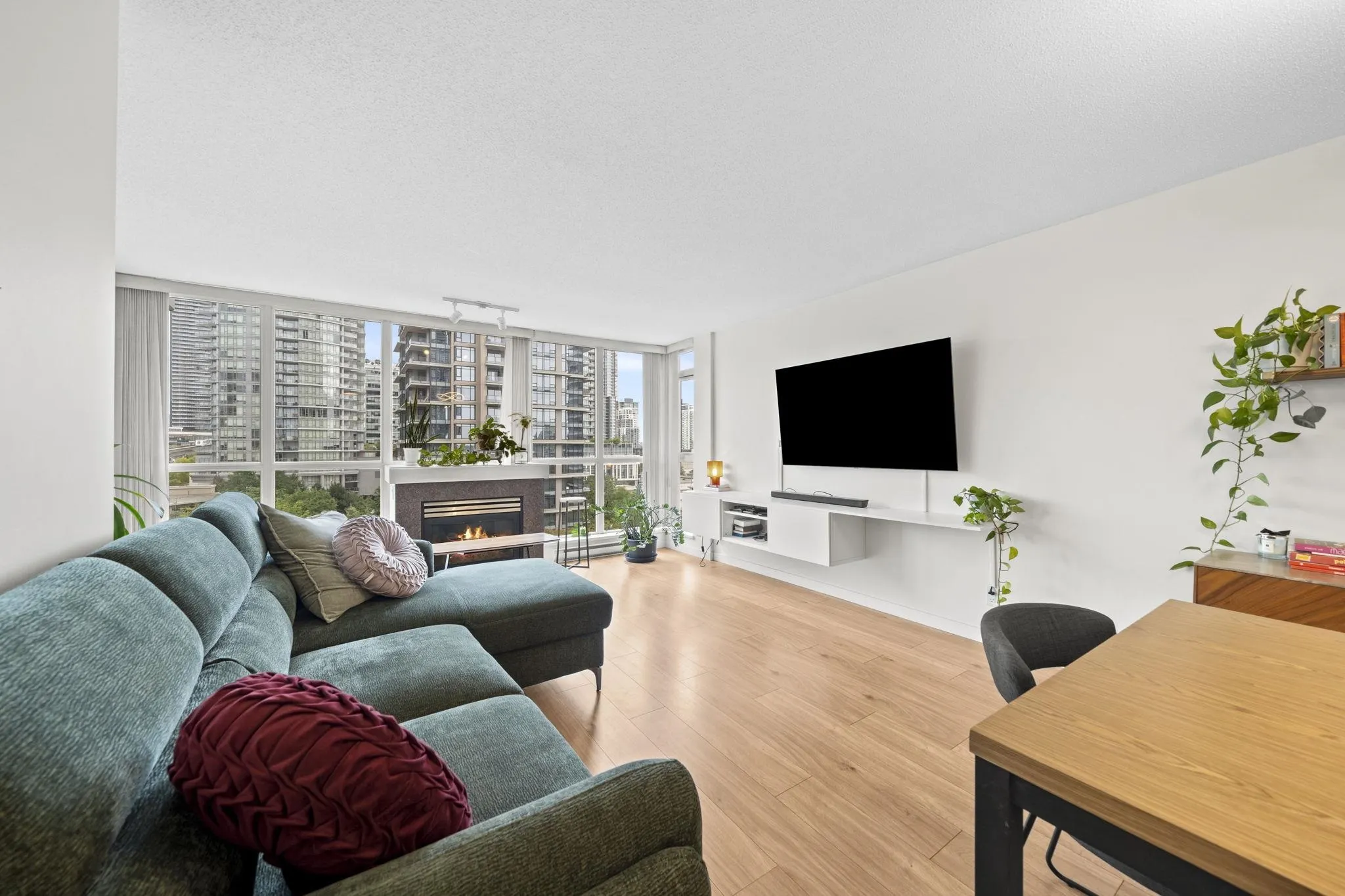 2088 Madison Avenue #1007