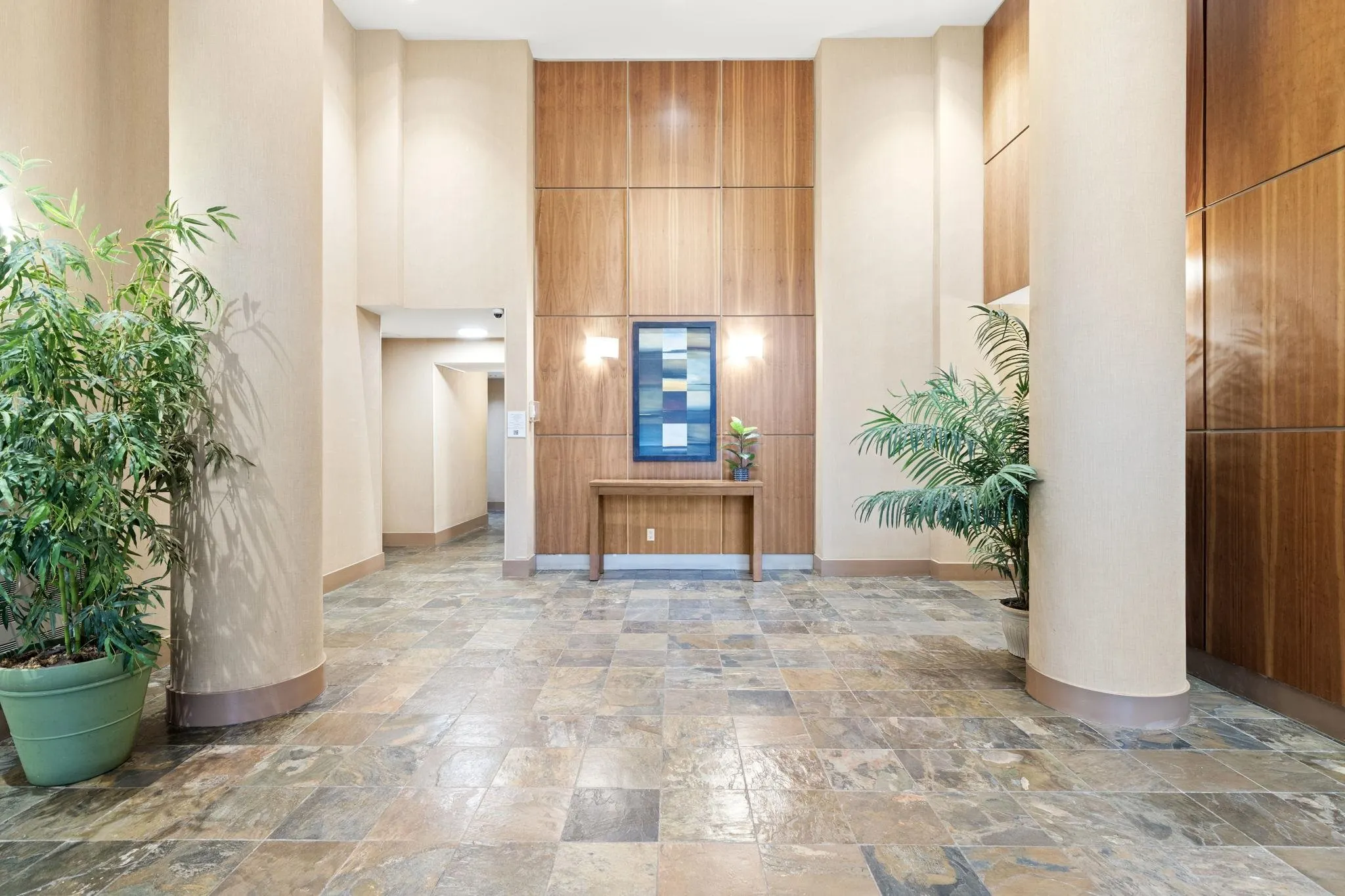 2088 Madison Avenue #1007