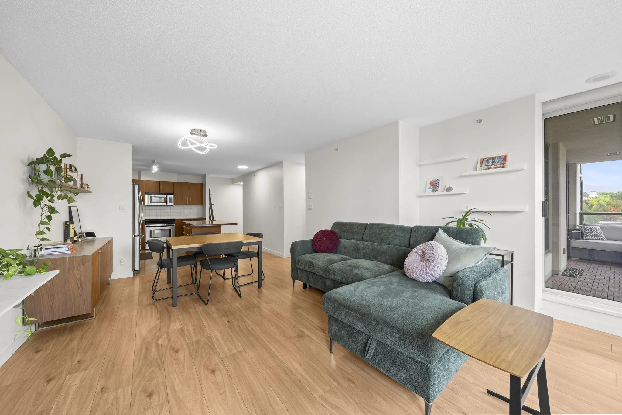 2088 Madison Avenue #1007