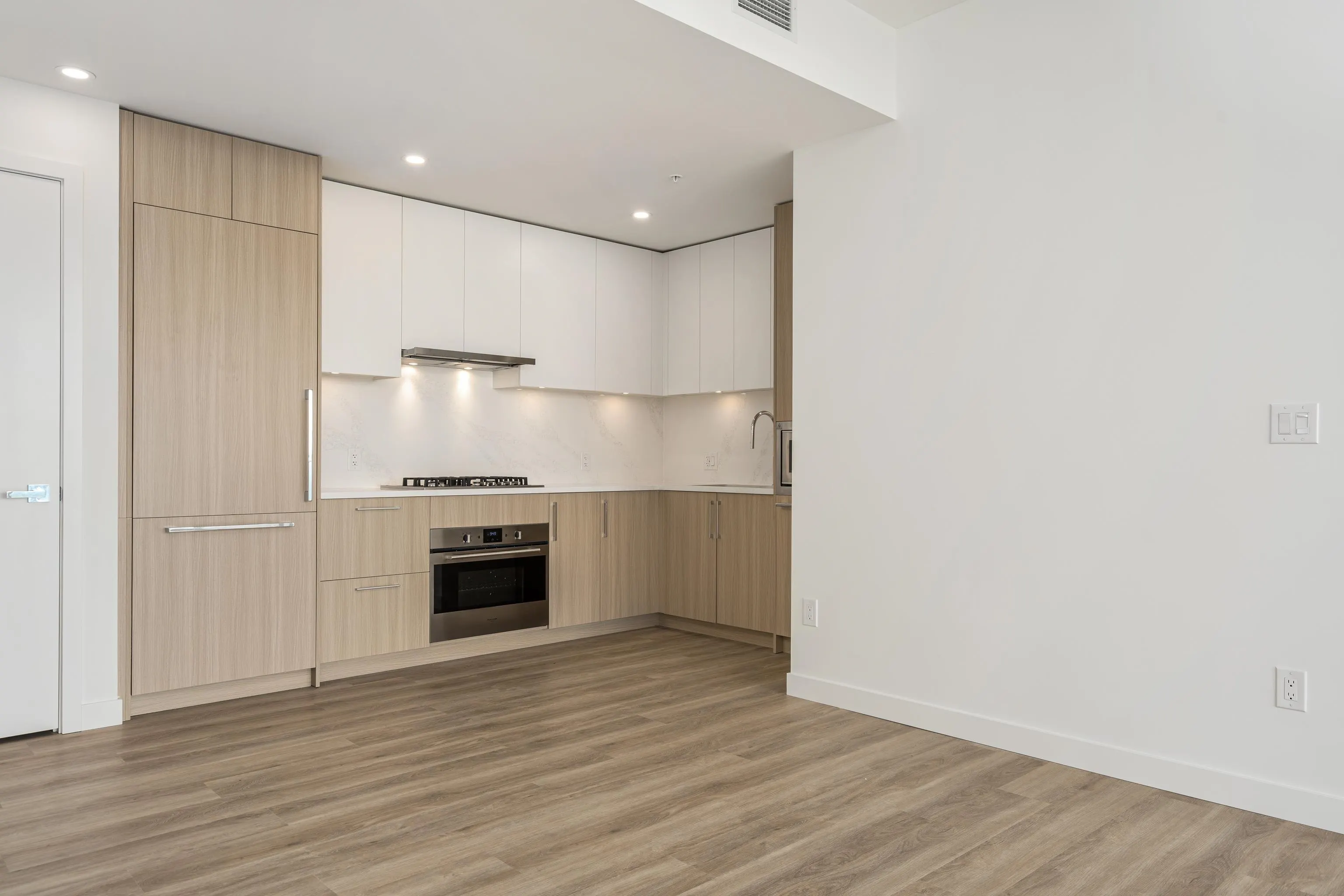 9675 King George Boulevard #2801