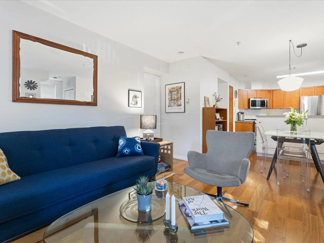 685 W 7th Avenue #101