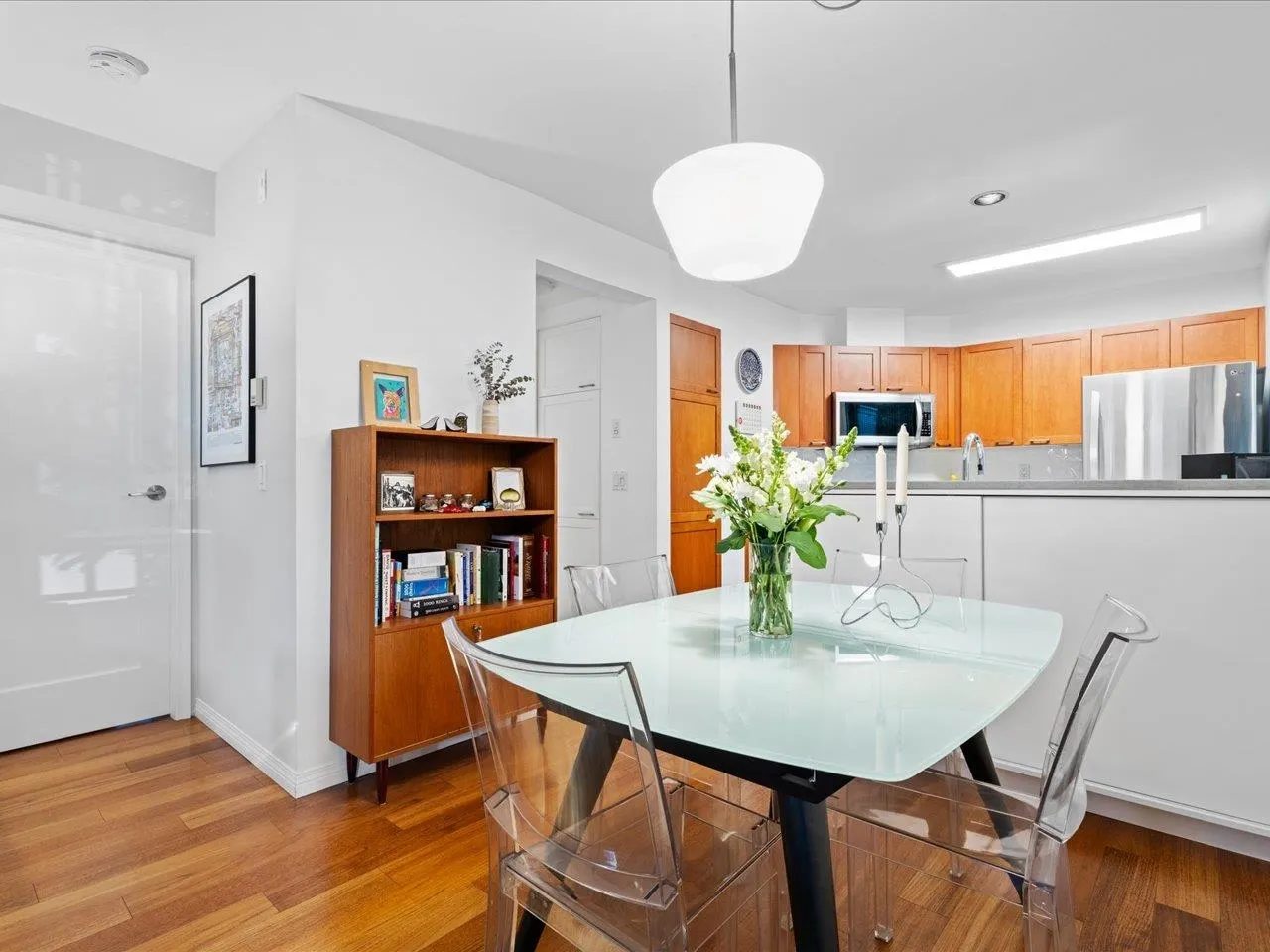 685 W 7th Avenue #101