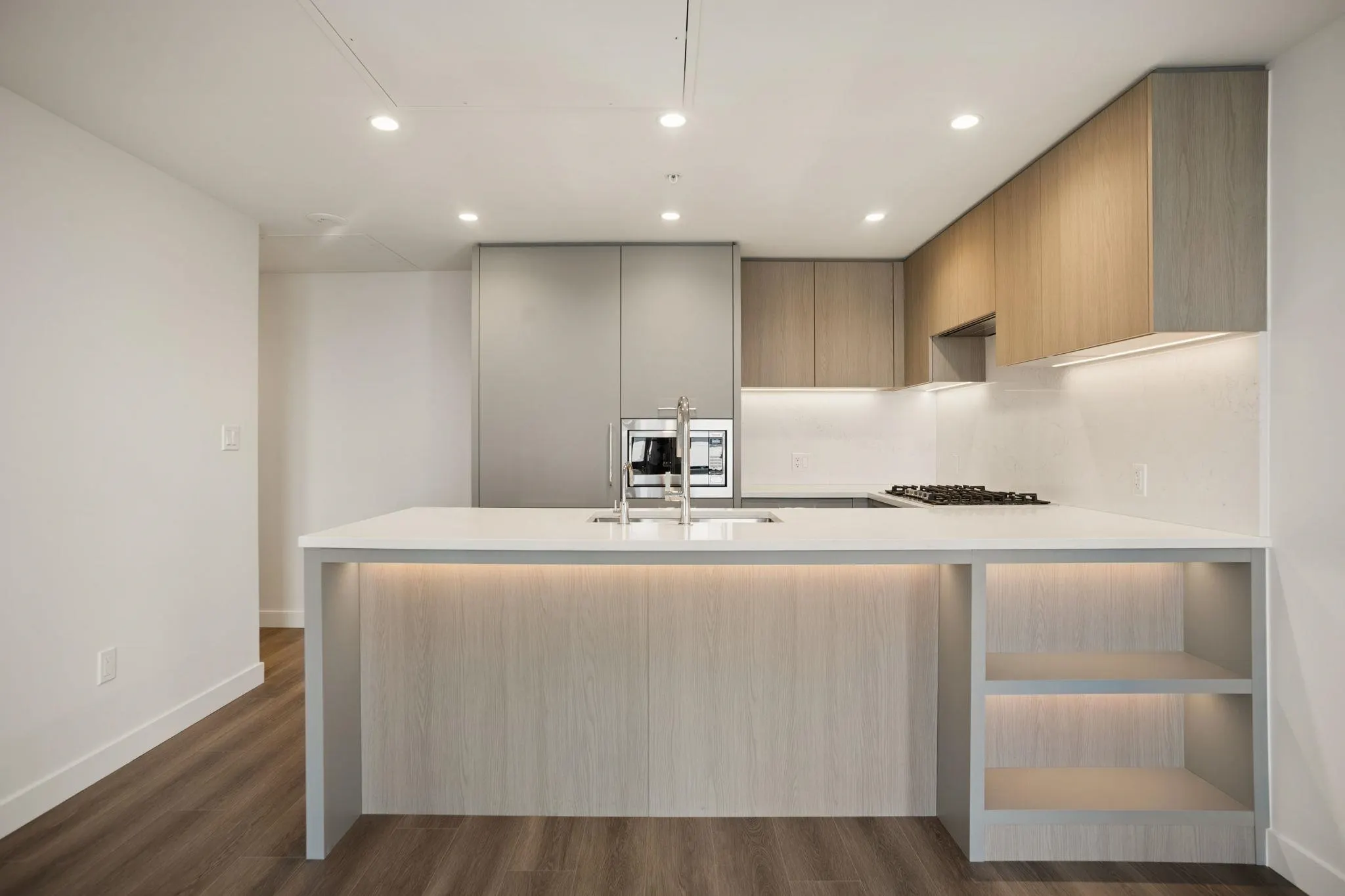 6608 Sussex Avenue #501