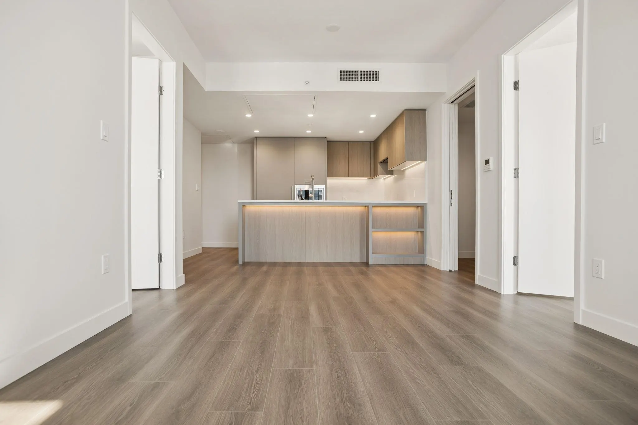 6608 Sussex Avenue #501