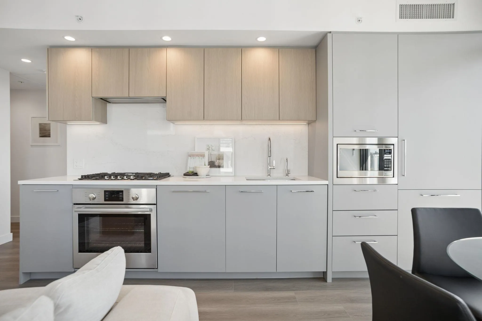 6608 Sussex Avenue #1102