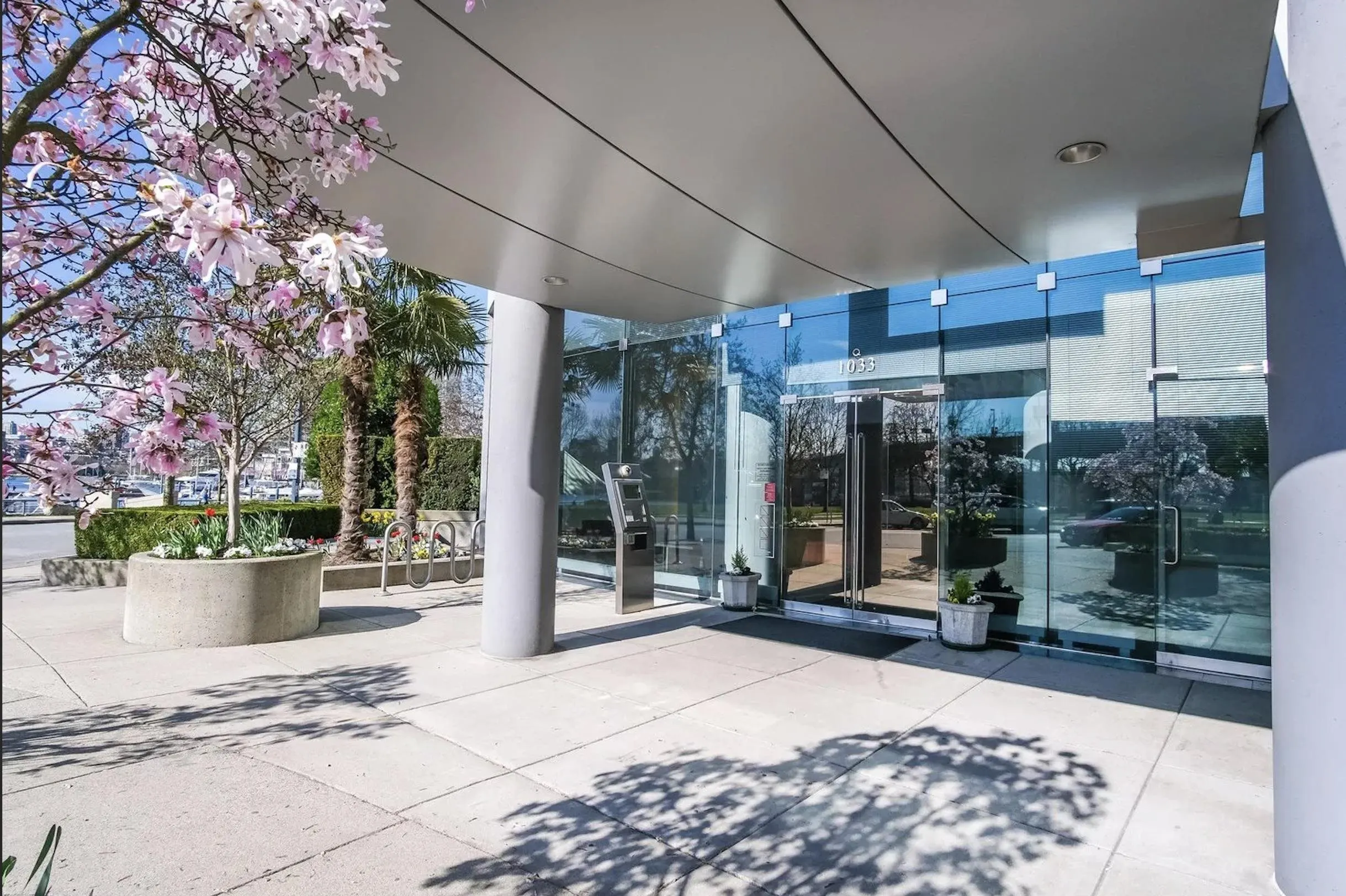 1033 Marinaside Crescent #2P