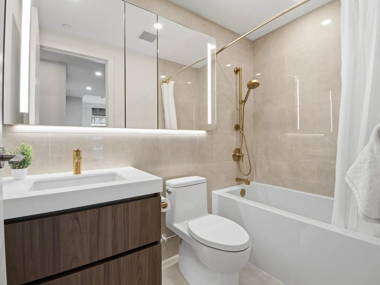 5987 Wilson Avenue #607