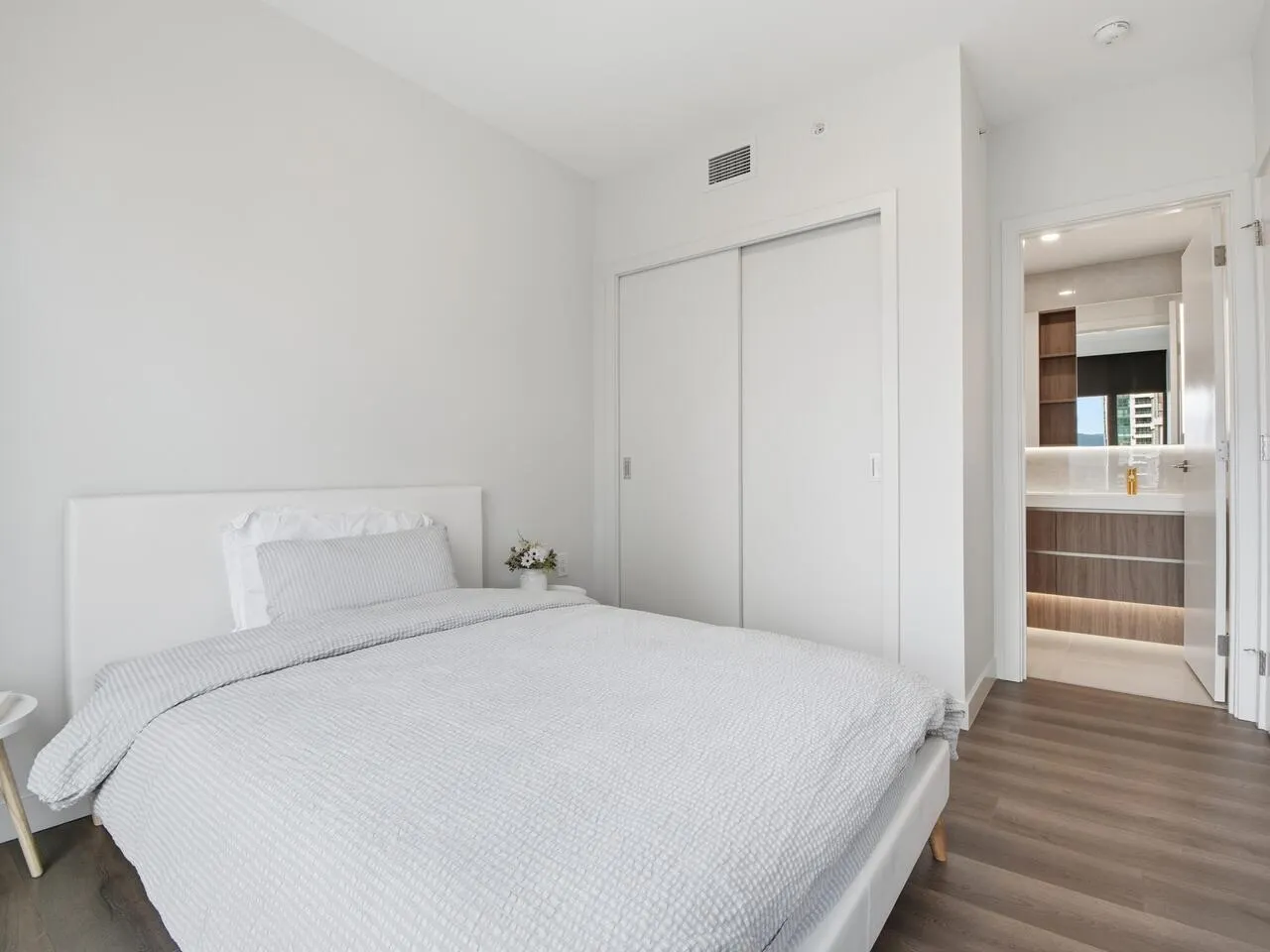 5987 Wilson Avenue #607