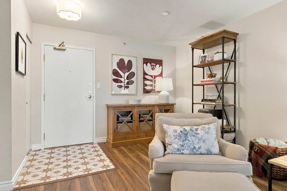 488 Helmcken Street #408