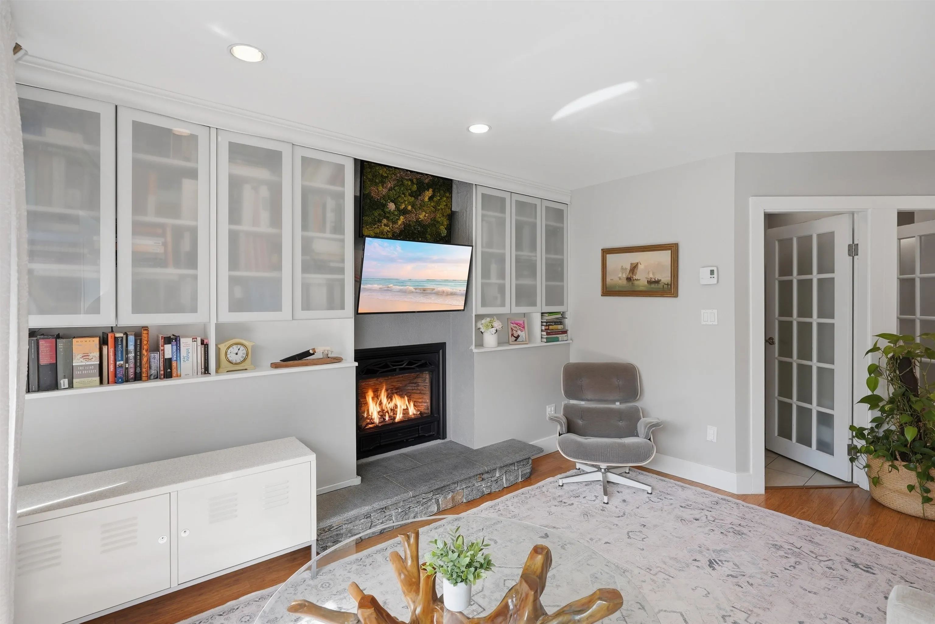 2015 Creelman Avenue