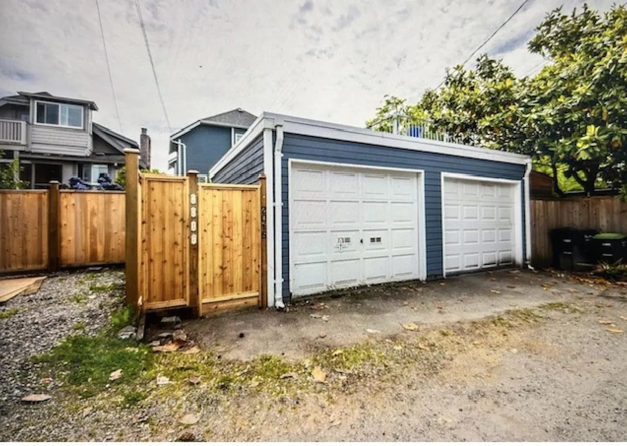 2015 Creelman Avenue
