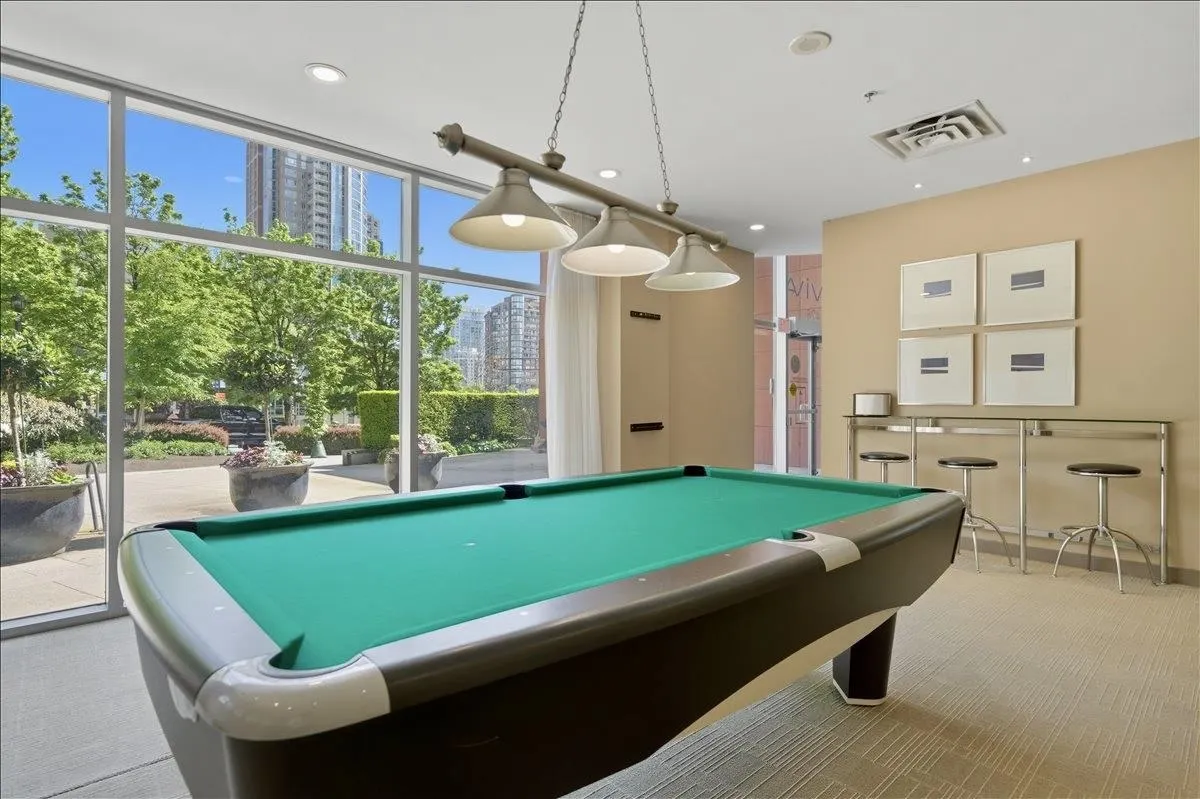 455 Beach Crescent #803
