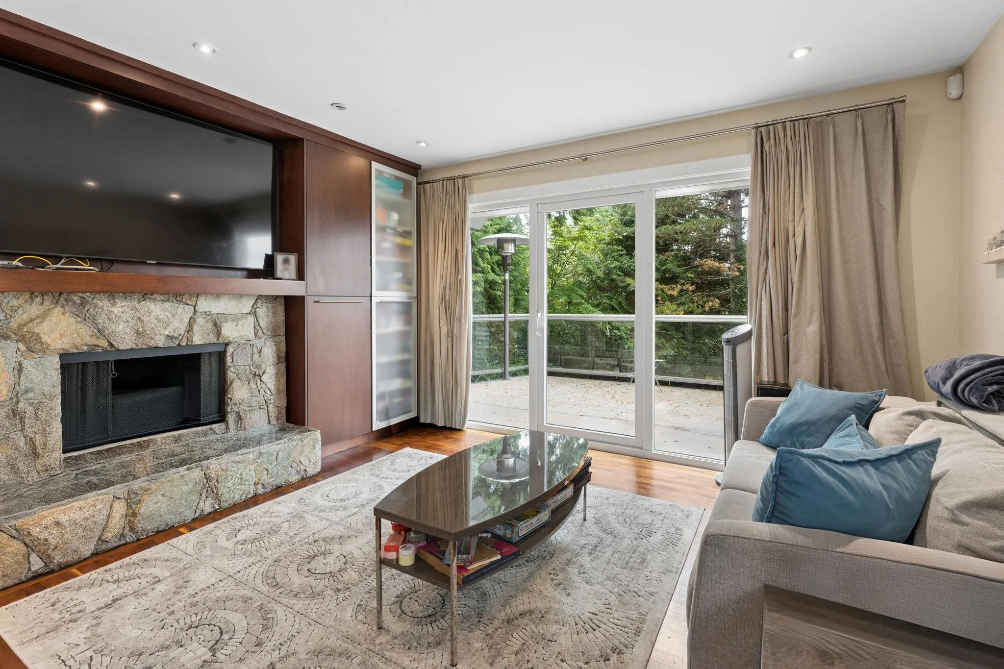 4812 Headland Close