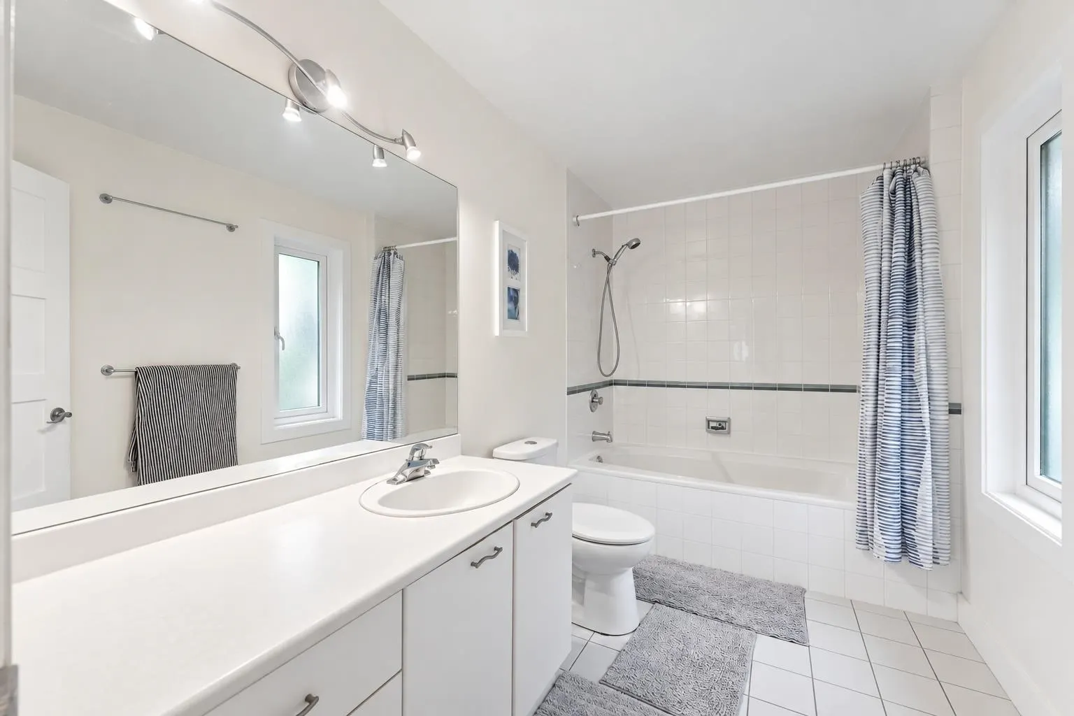 4812 Headland Close