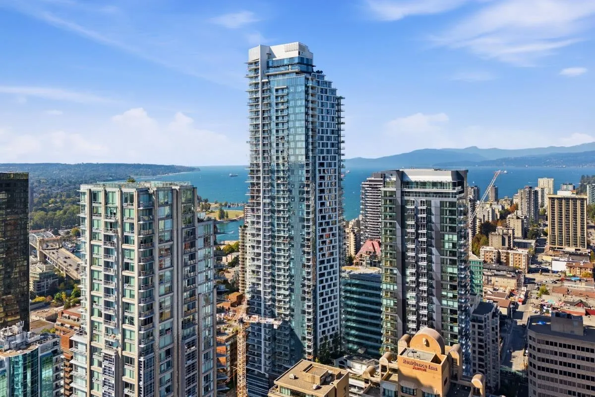1289 Hornby St #3703