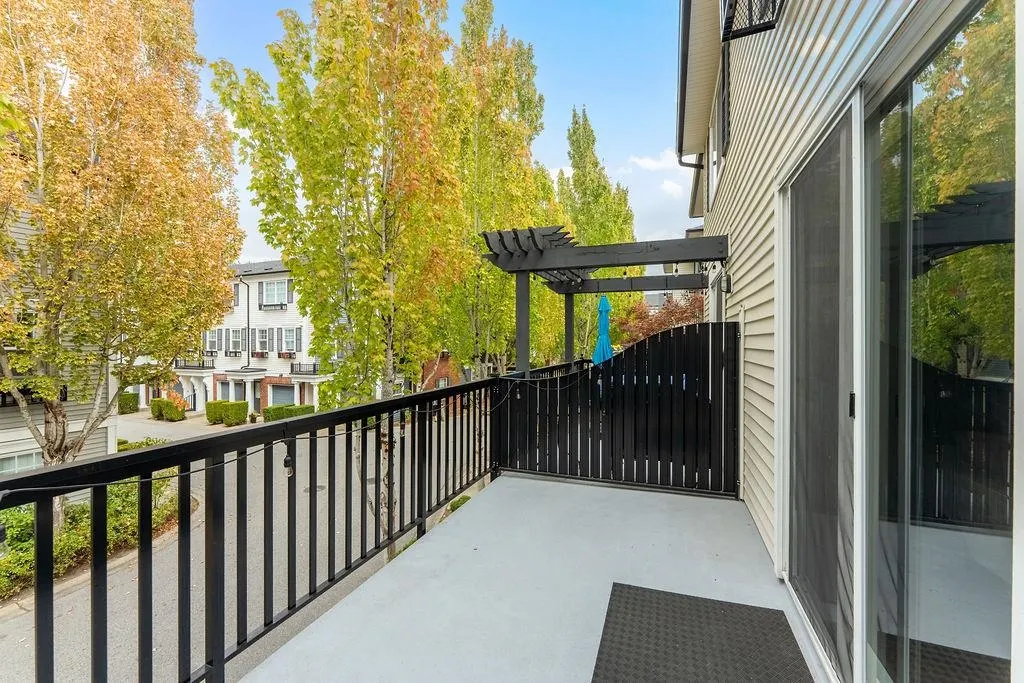 18983 72a Avenue #38
