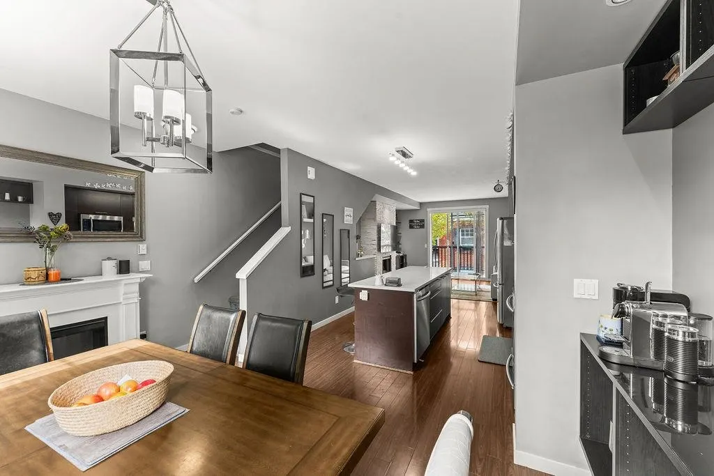 18983 72a Avenue #38