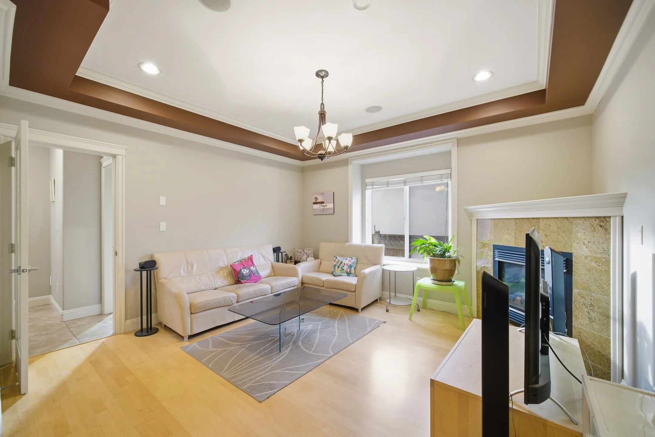 6549 Dunnedin Street