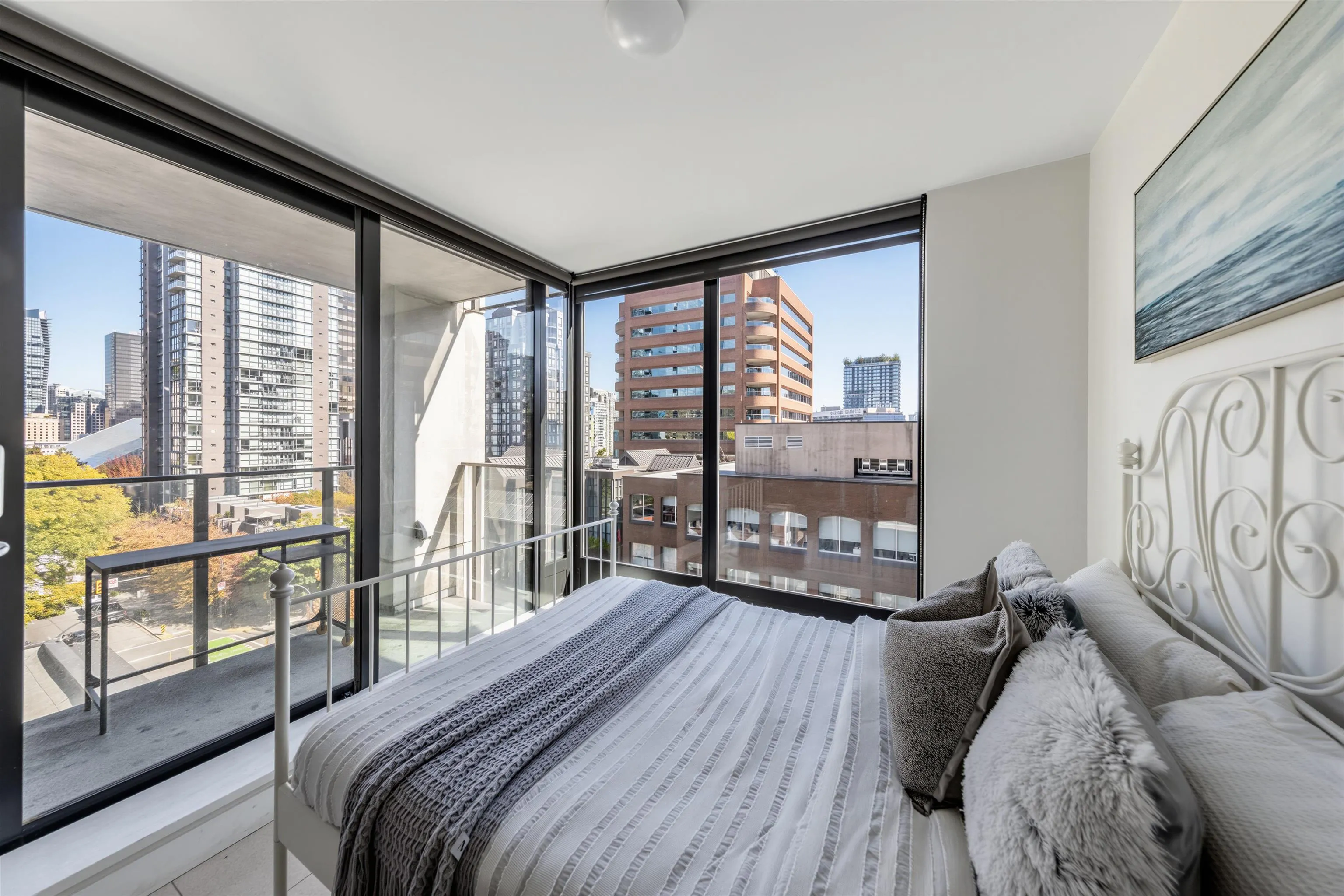 1133 Hornby Street #1002