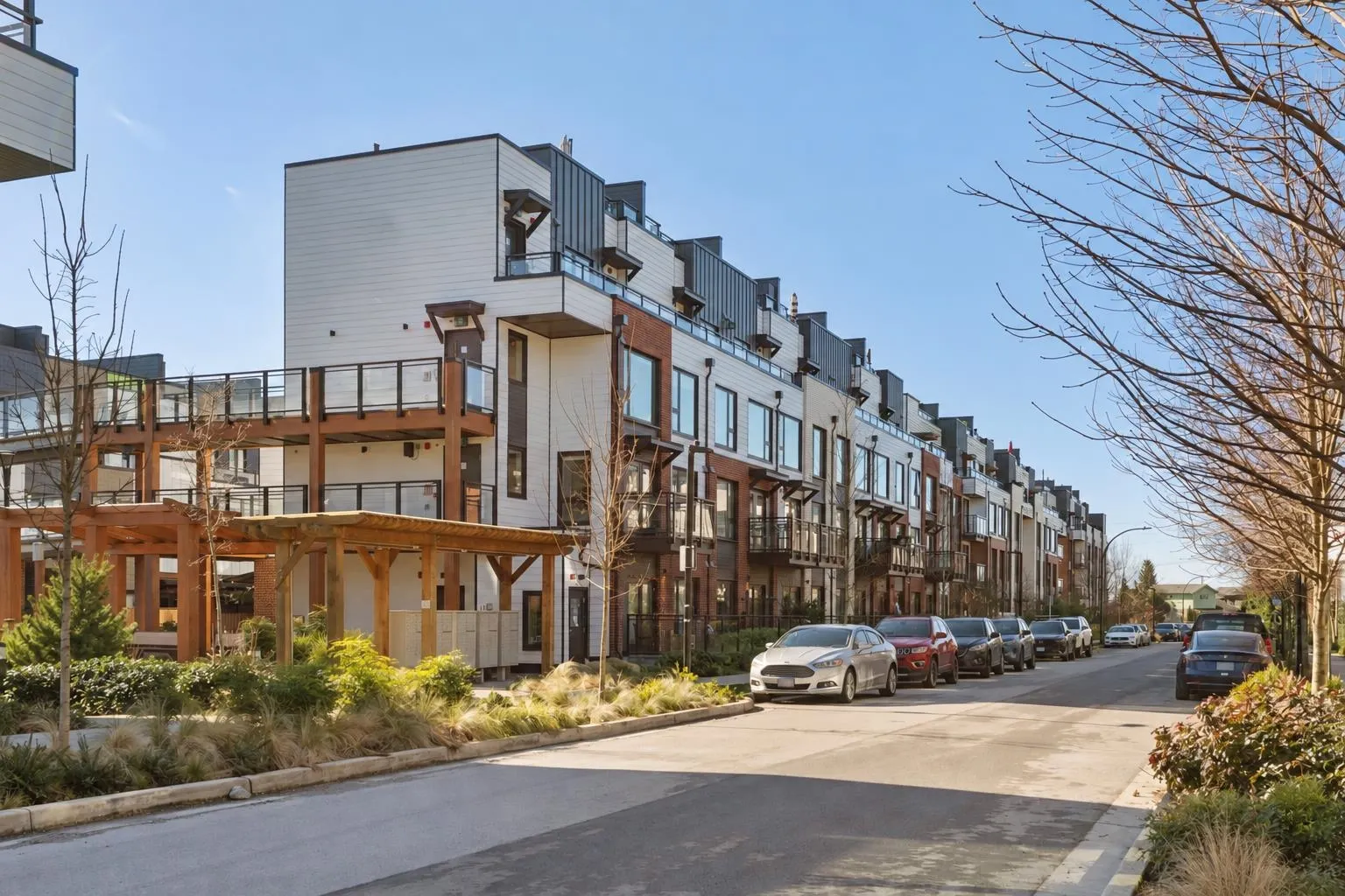 545 E 2nd Street #142