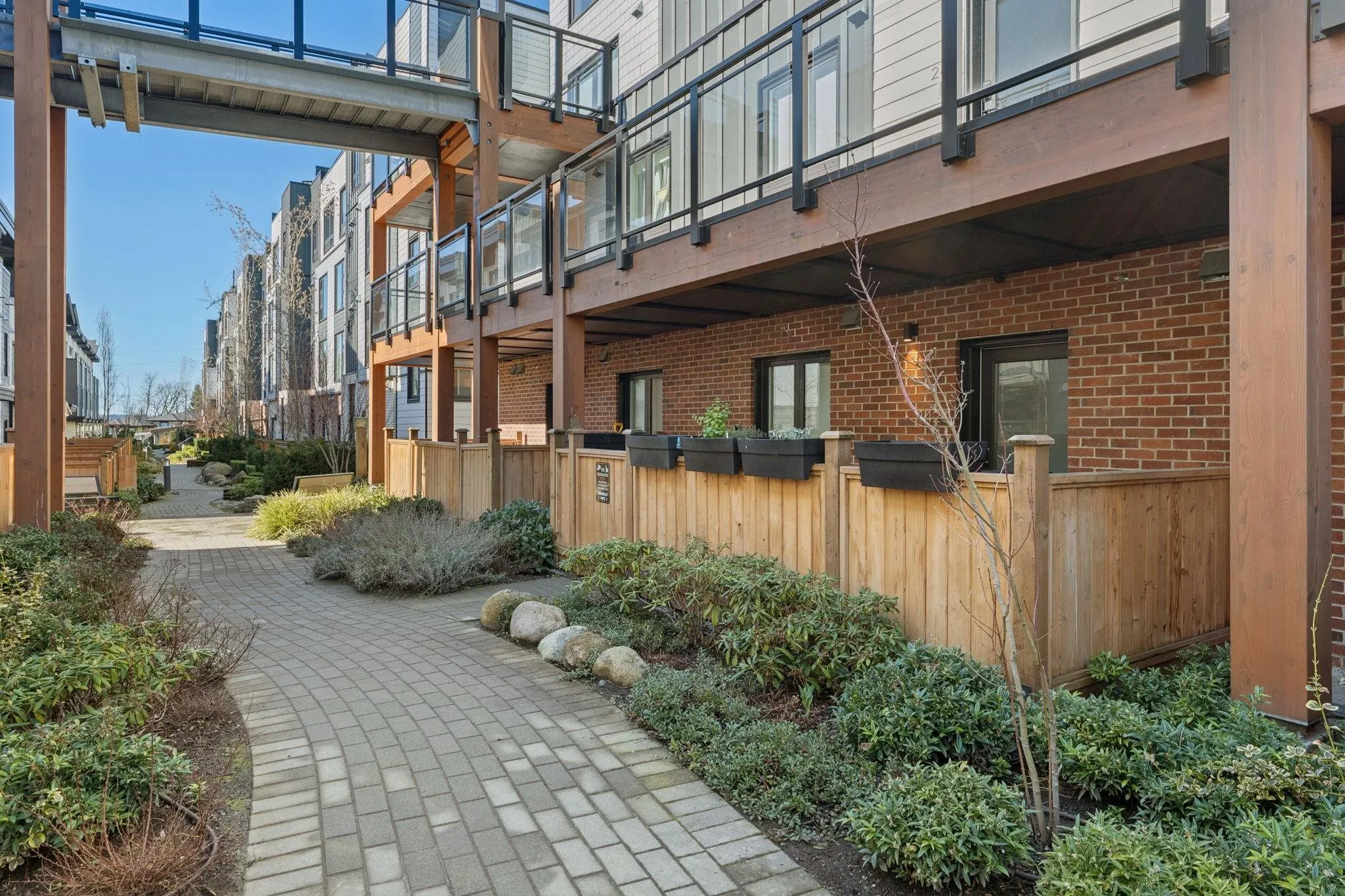 545 E 2nd Street #142