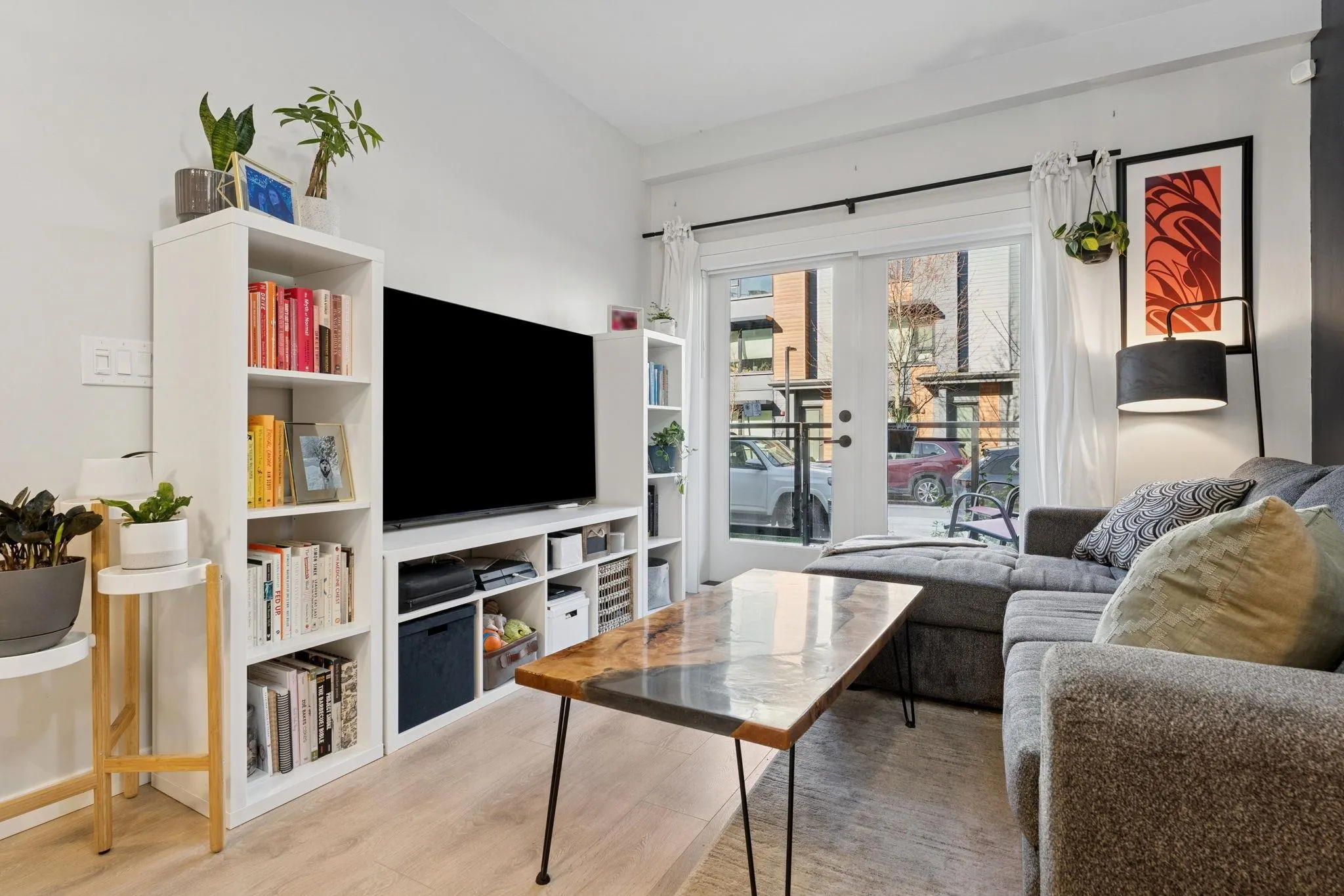 545 E 2nd Street #142