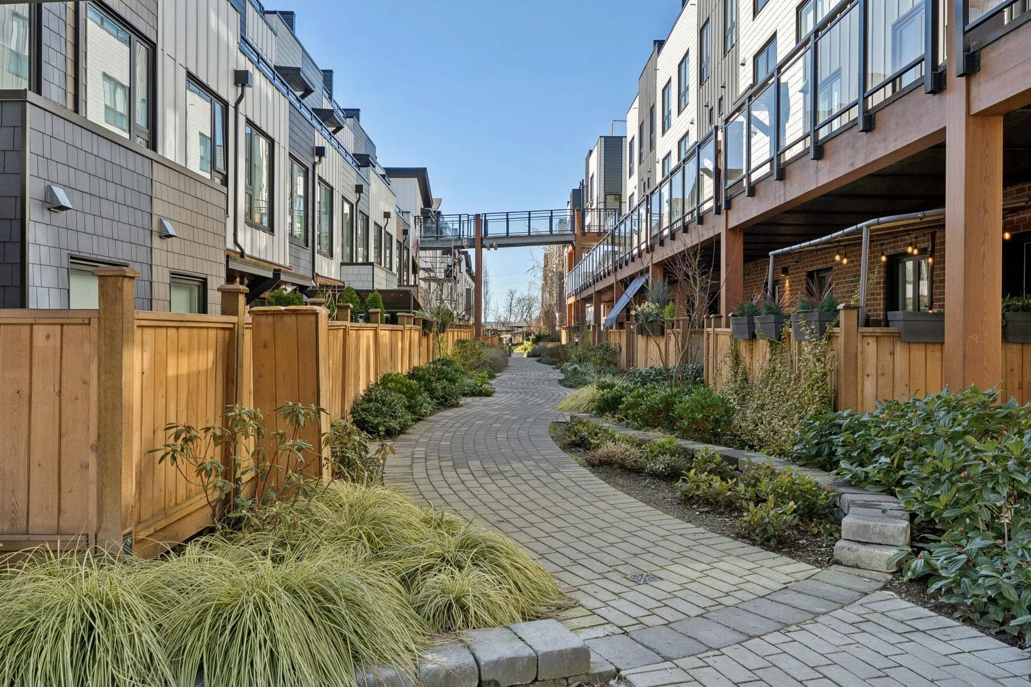 545 E 2nd Street #142