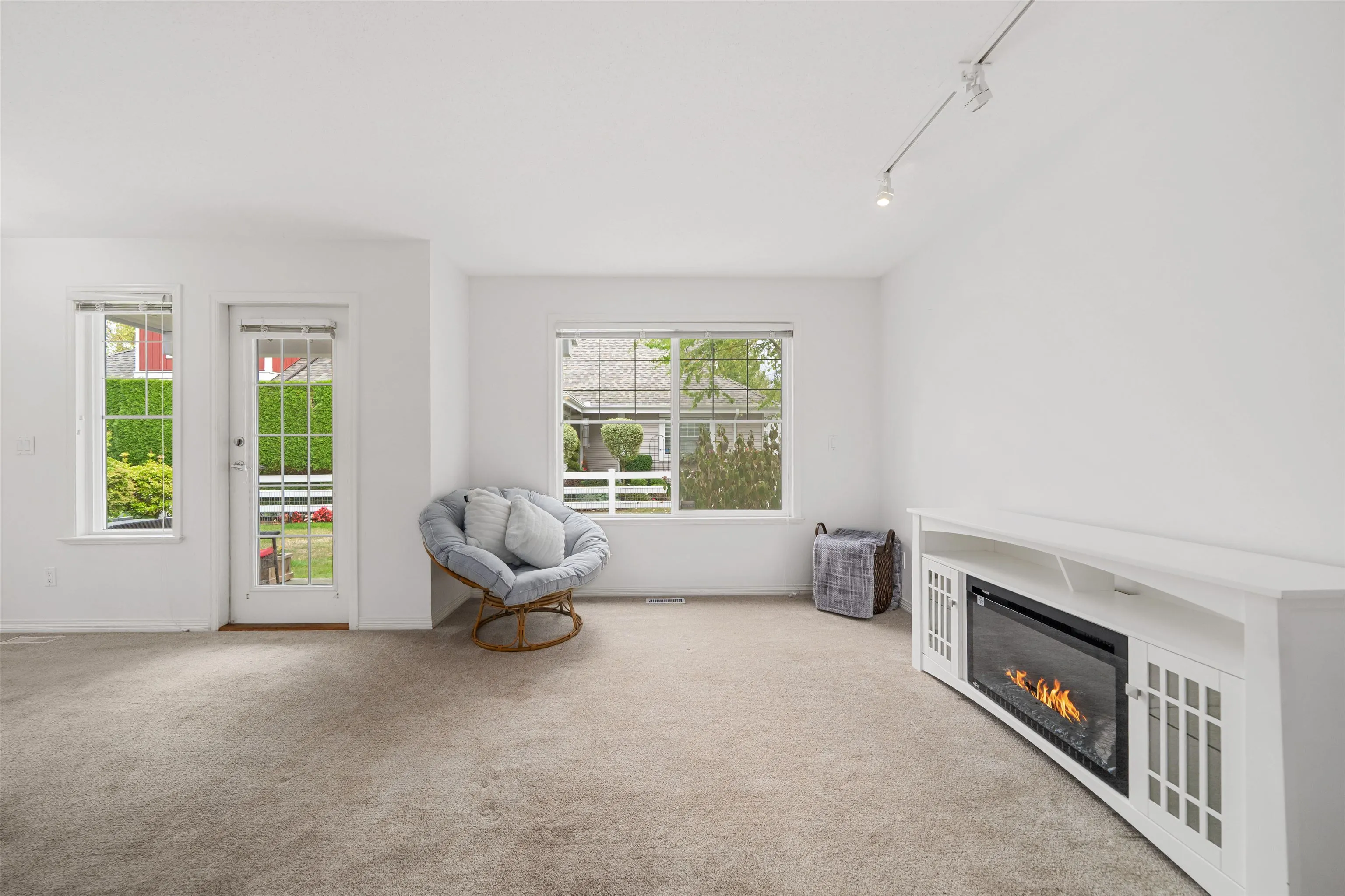 16995 64 Avenue #56