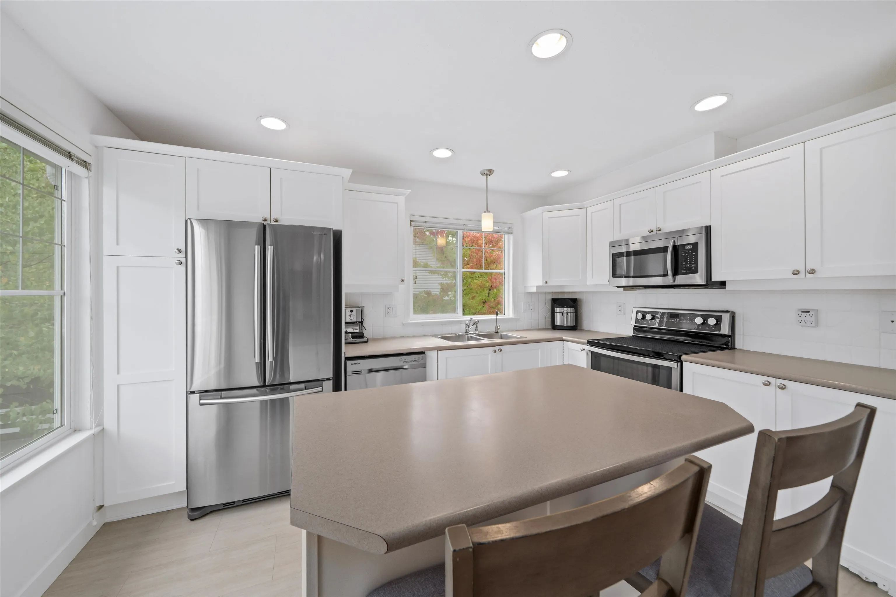 16995 64 Avenue #56