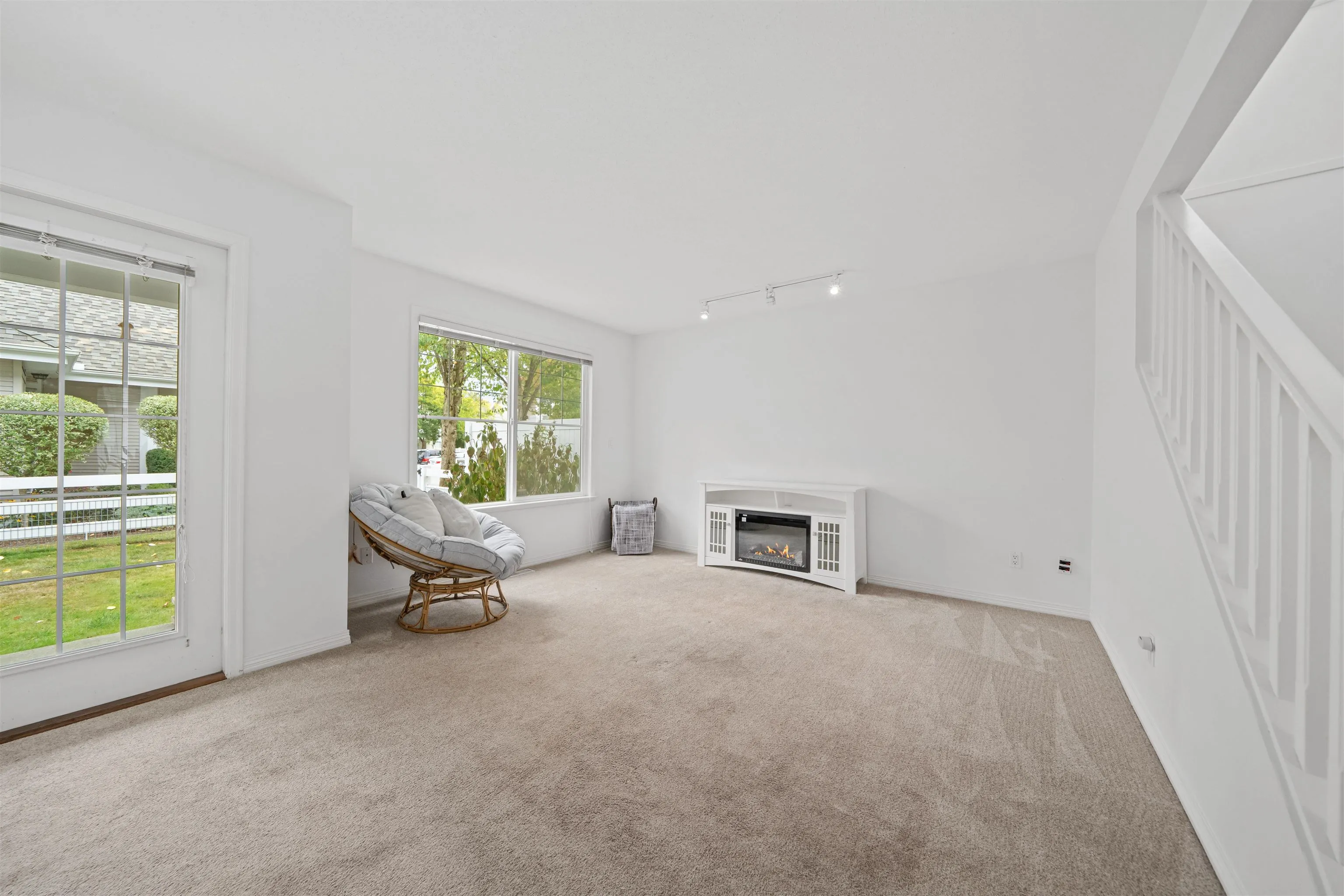 16995 64 Avenue #56