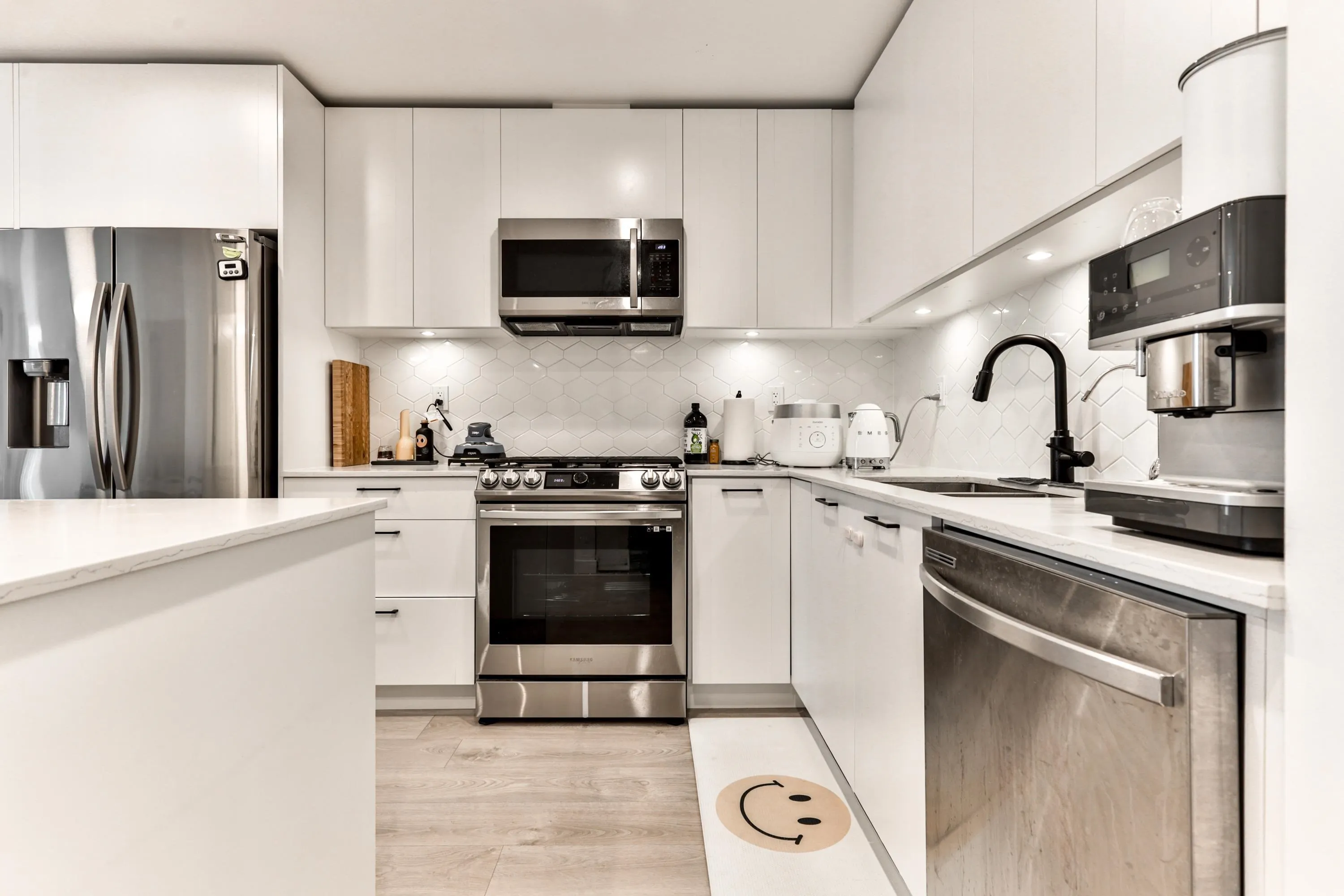 20019 83a Avenue #305