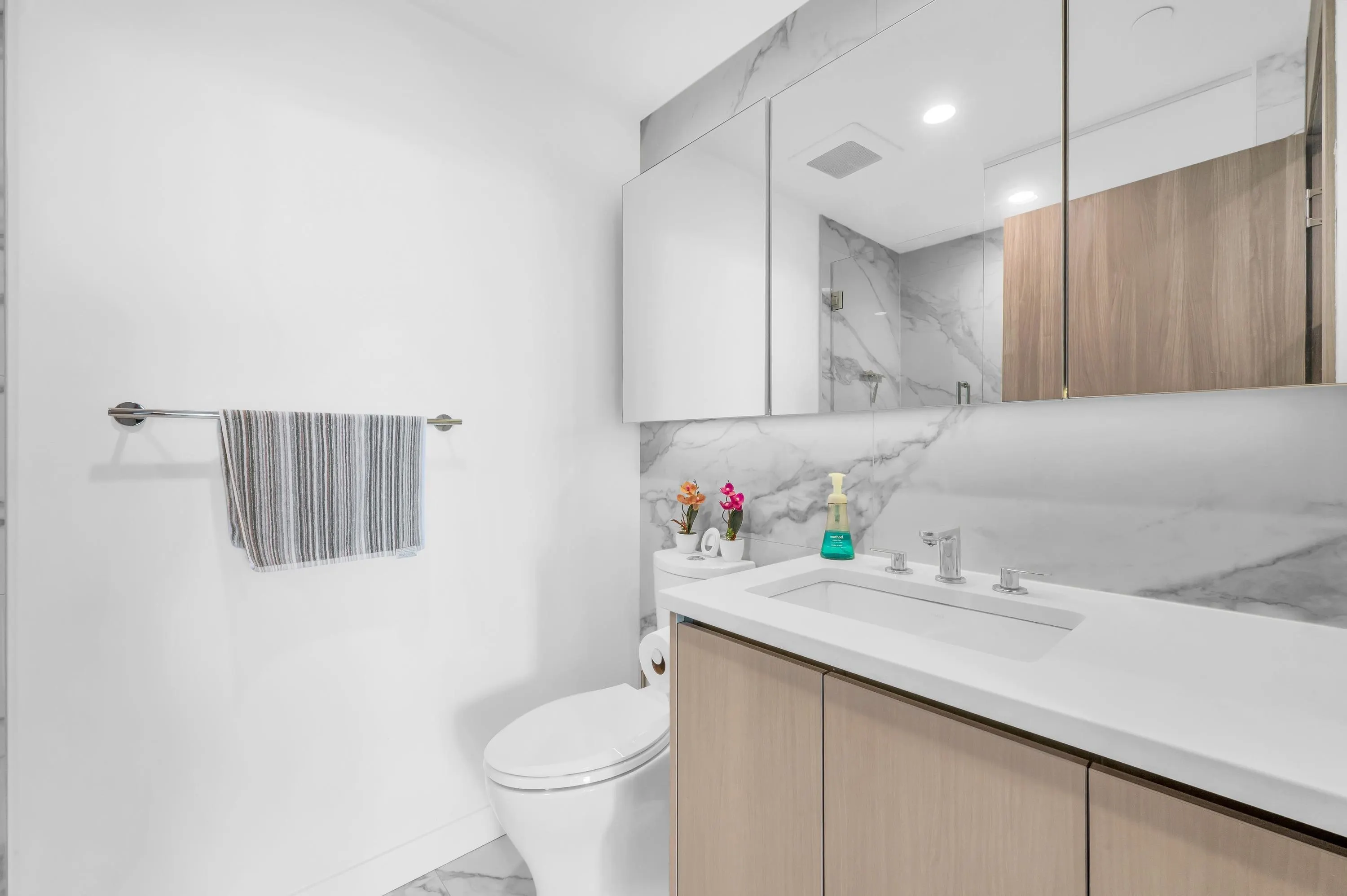 4890 Lougheed Highway #2602