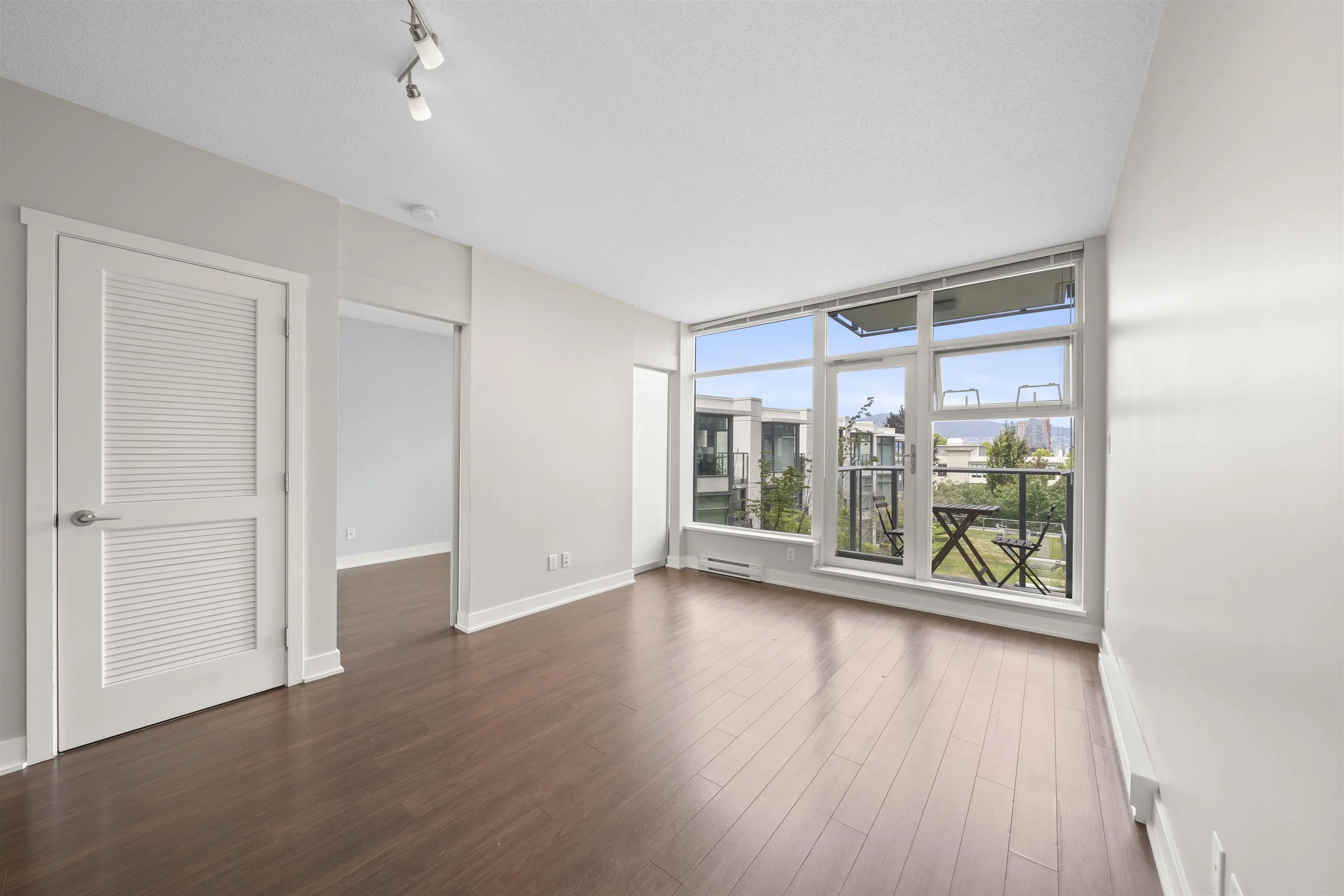 1777 W 7th Avenue #342