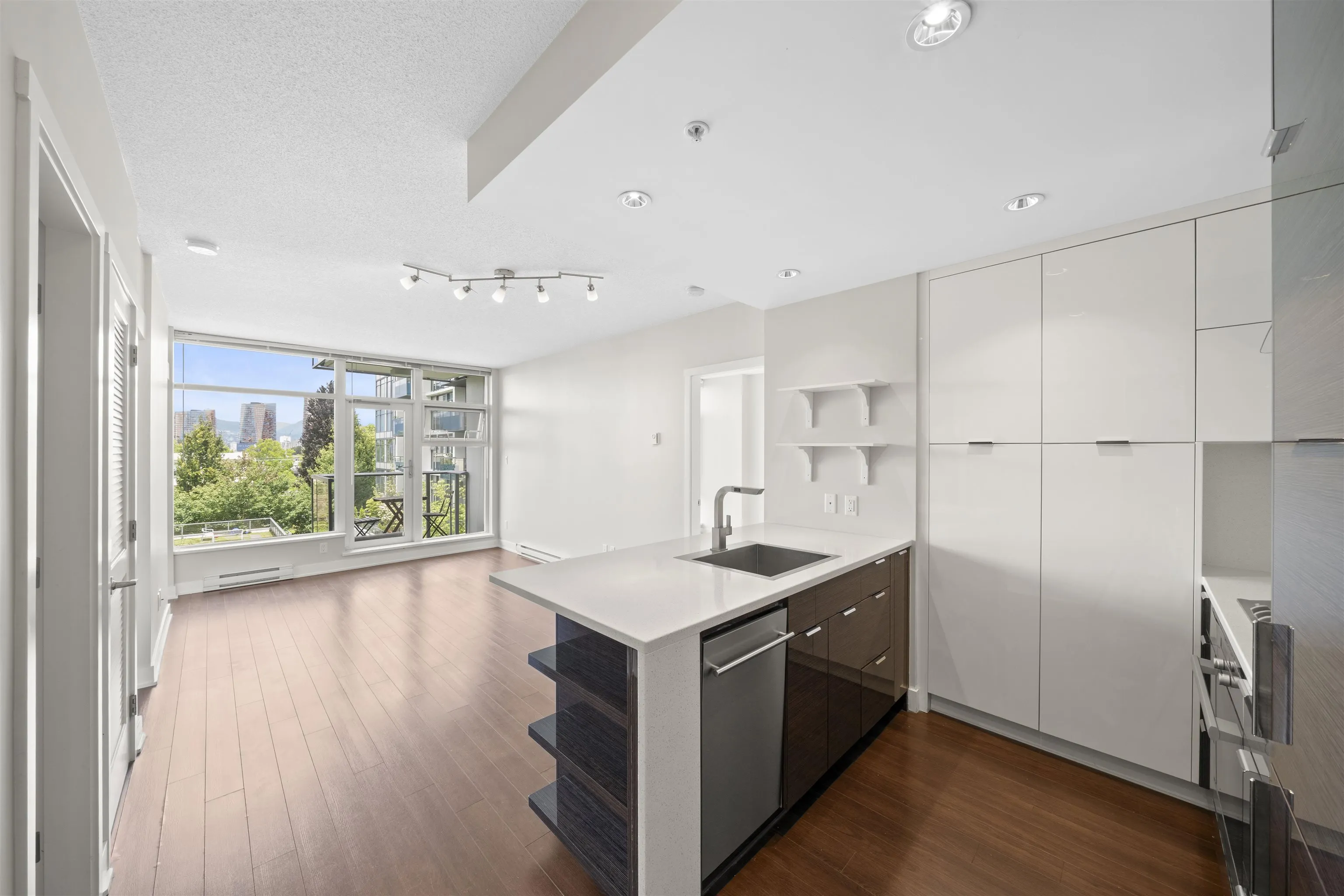 1777 W 7th Avenue #342