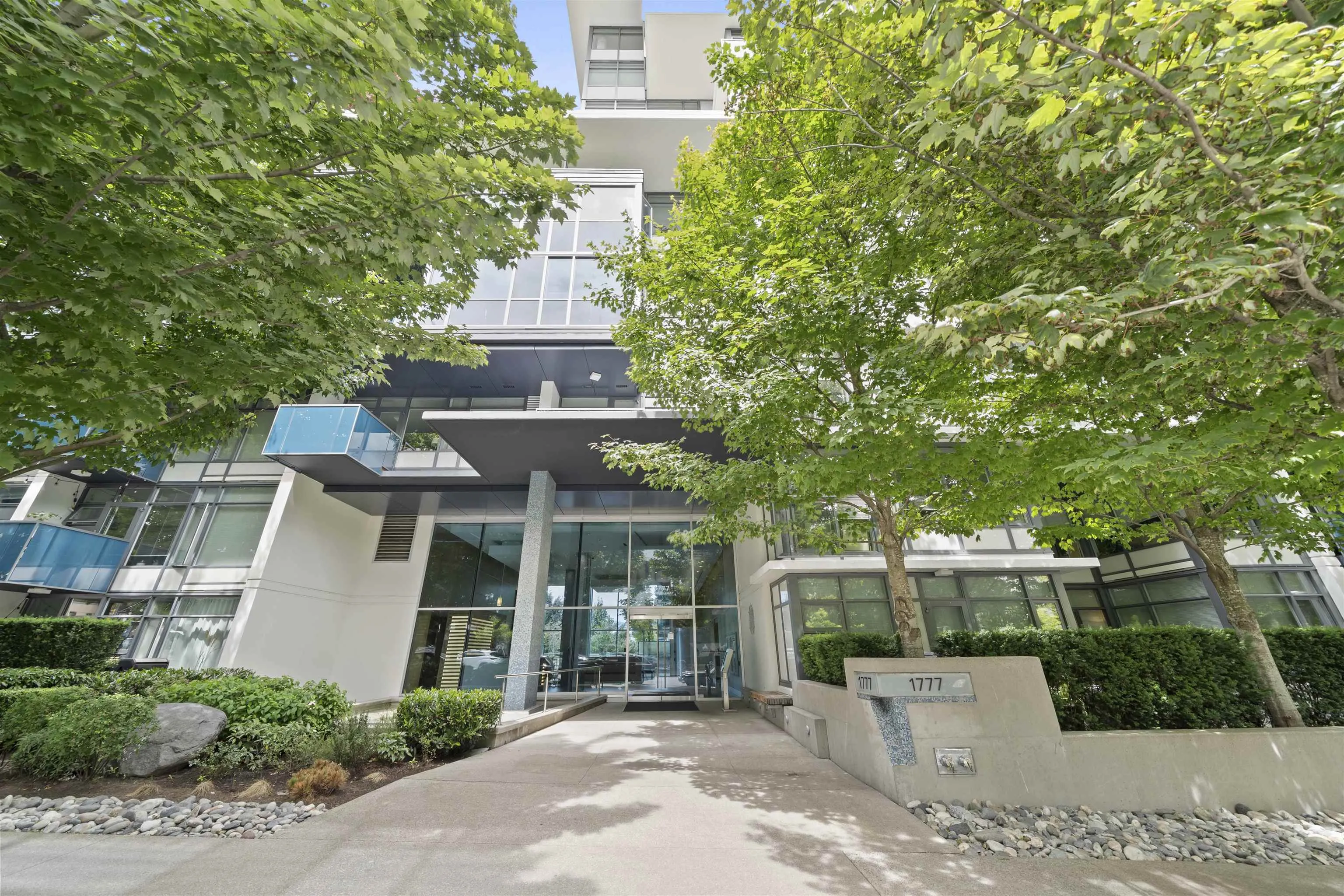 1777 W 7th Avenue #342