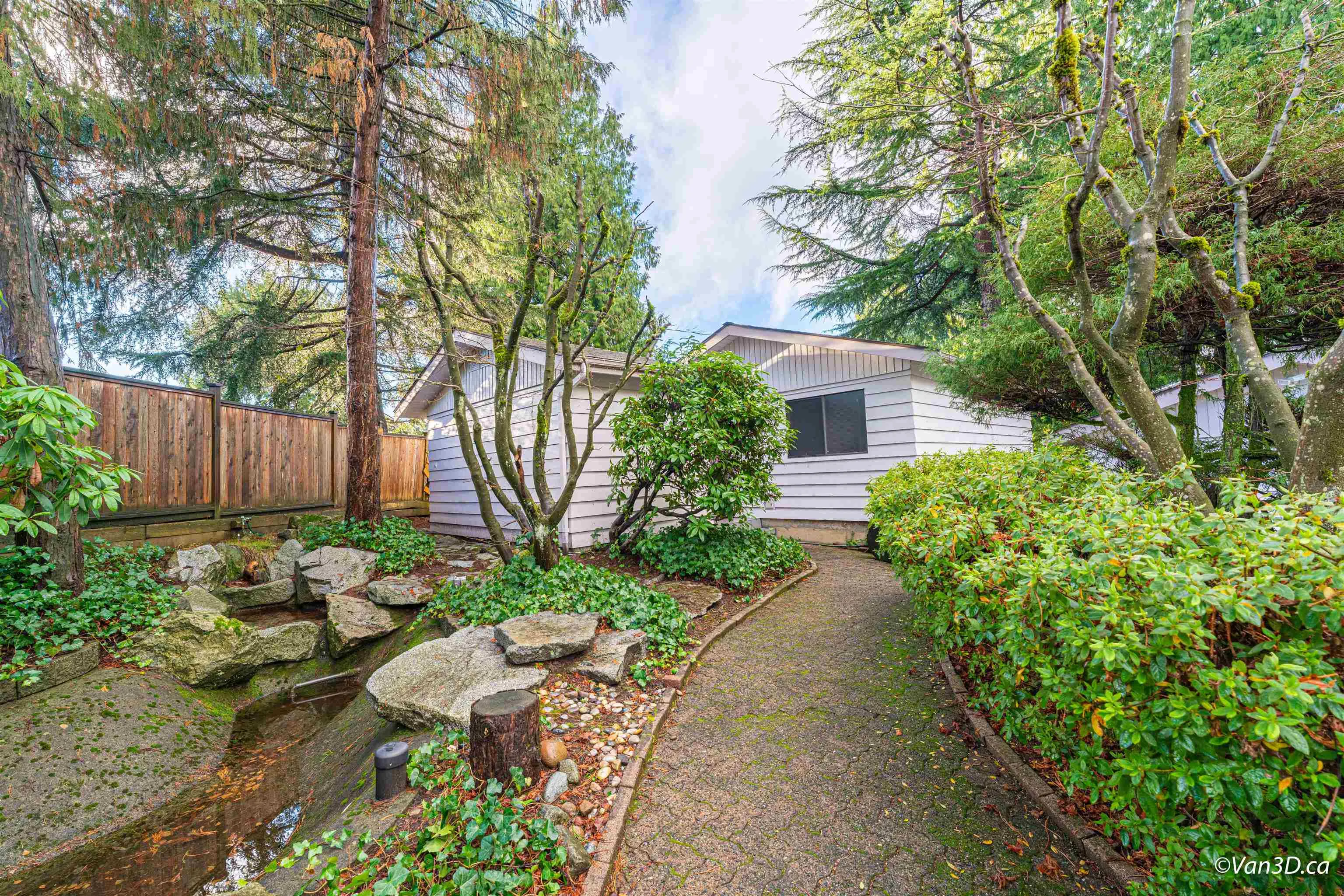 6408 Chaucer Place