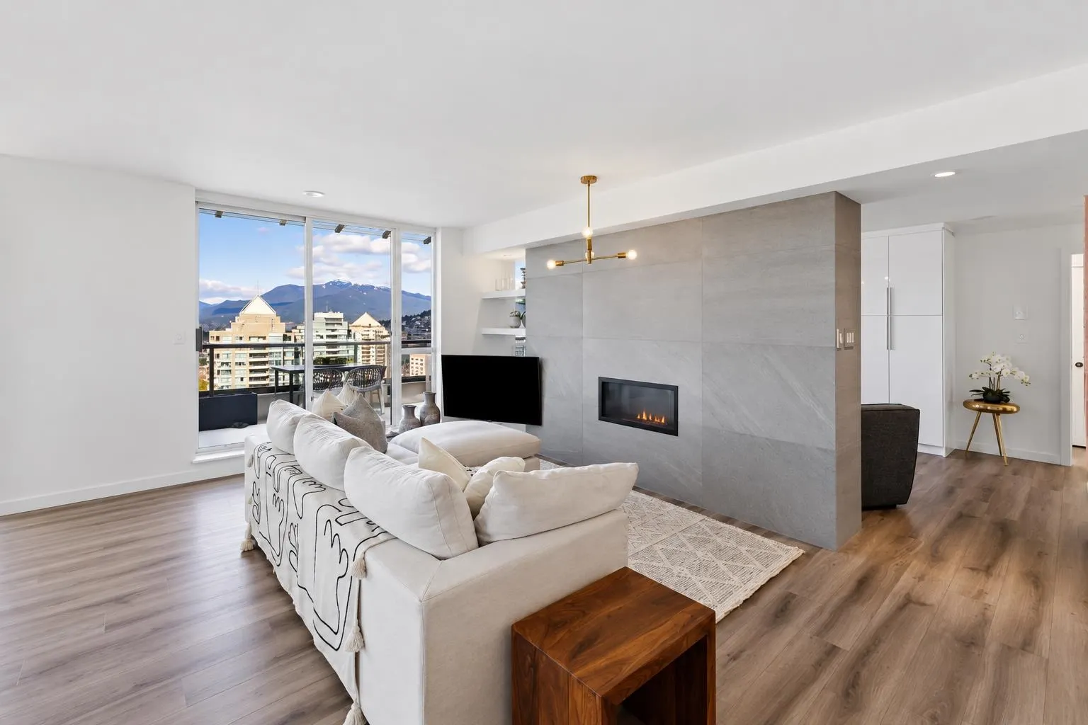 2138 Madison Avenue #3203
