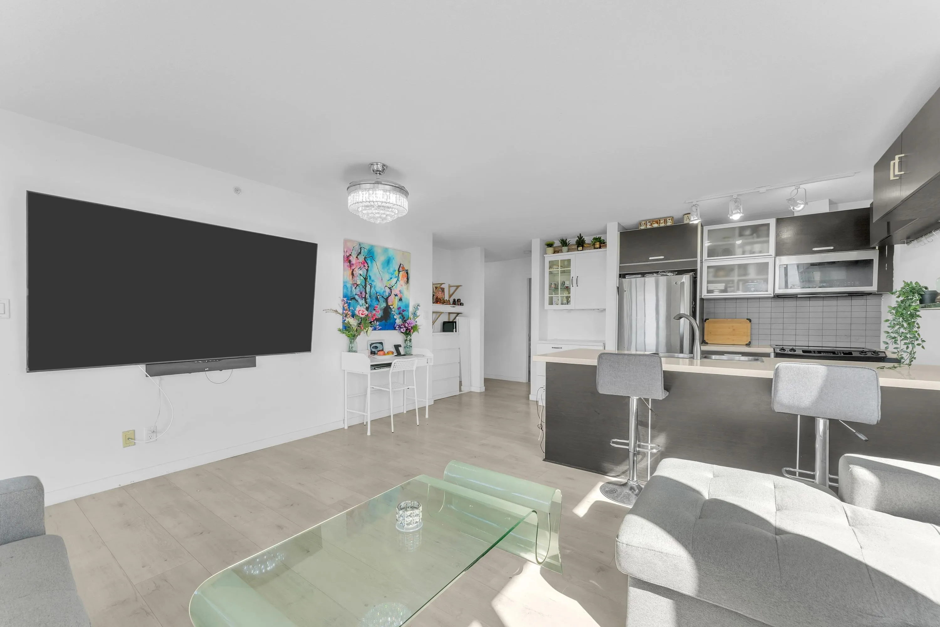 9981 Whalley Boulevard #807