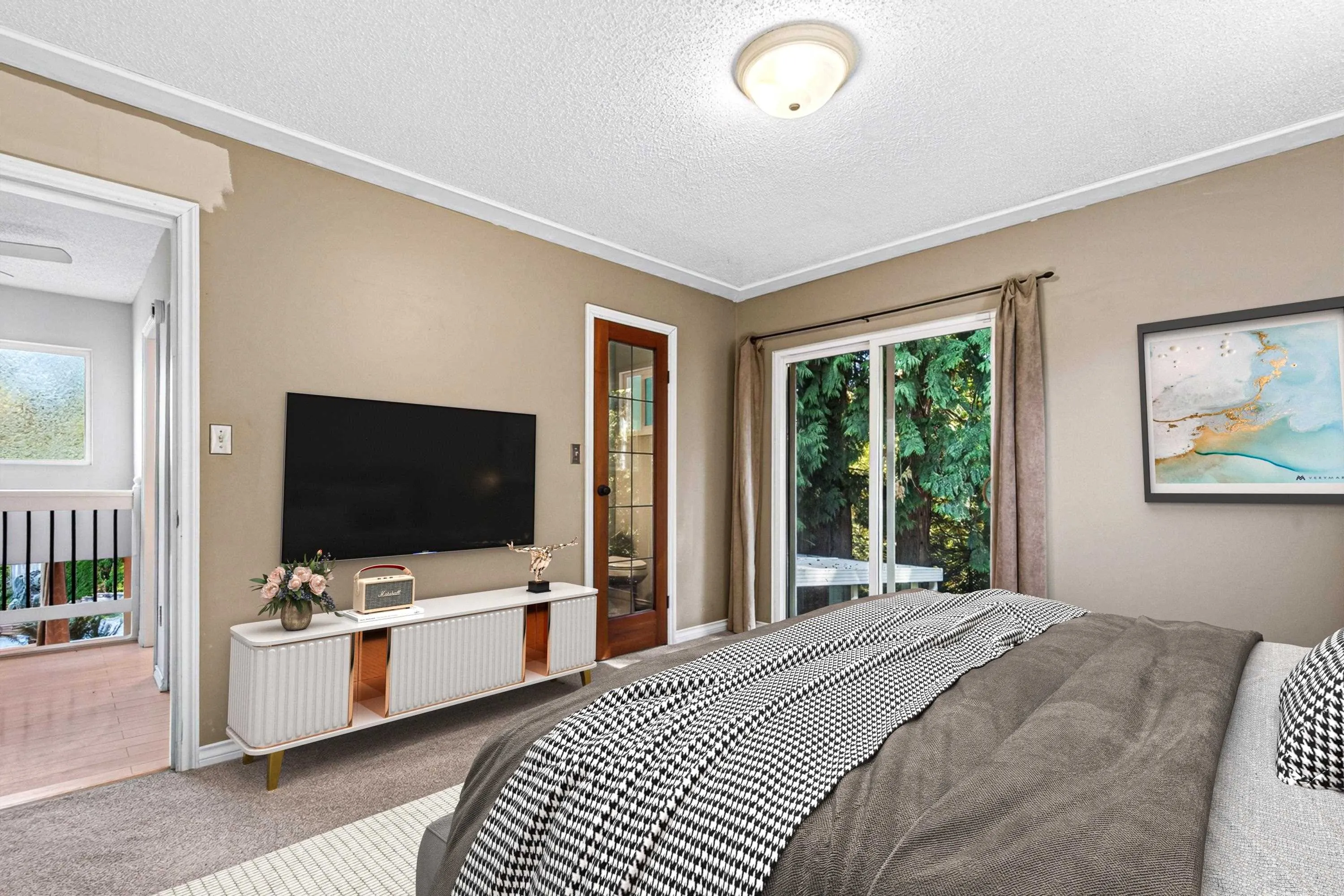 20320 Grade Crescent