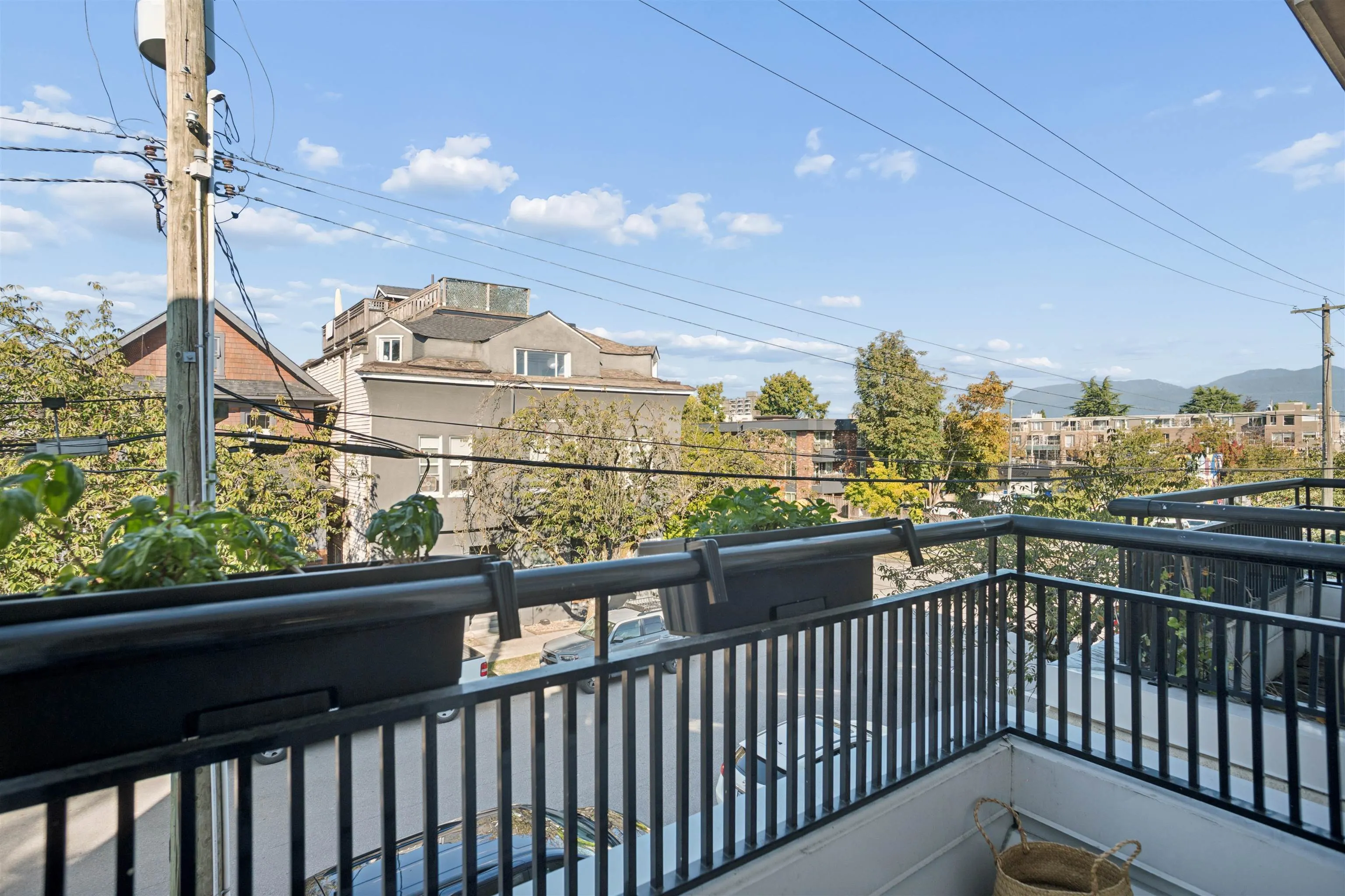 2190 W 5th Avenue #203