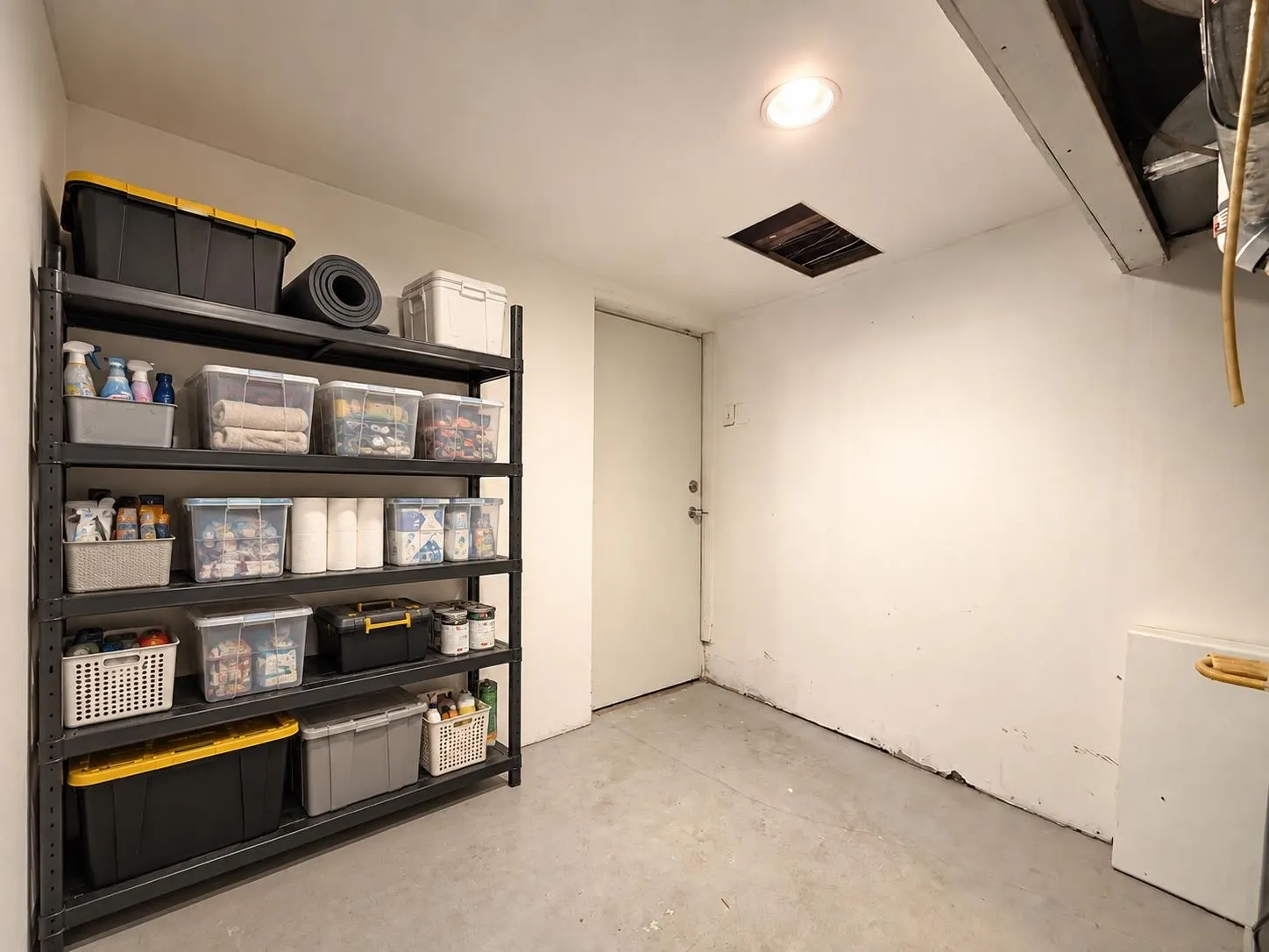 4238 Price Crescent